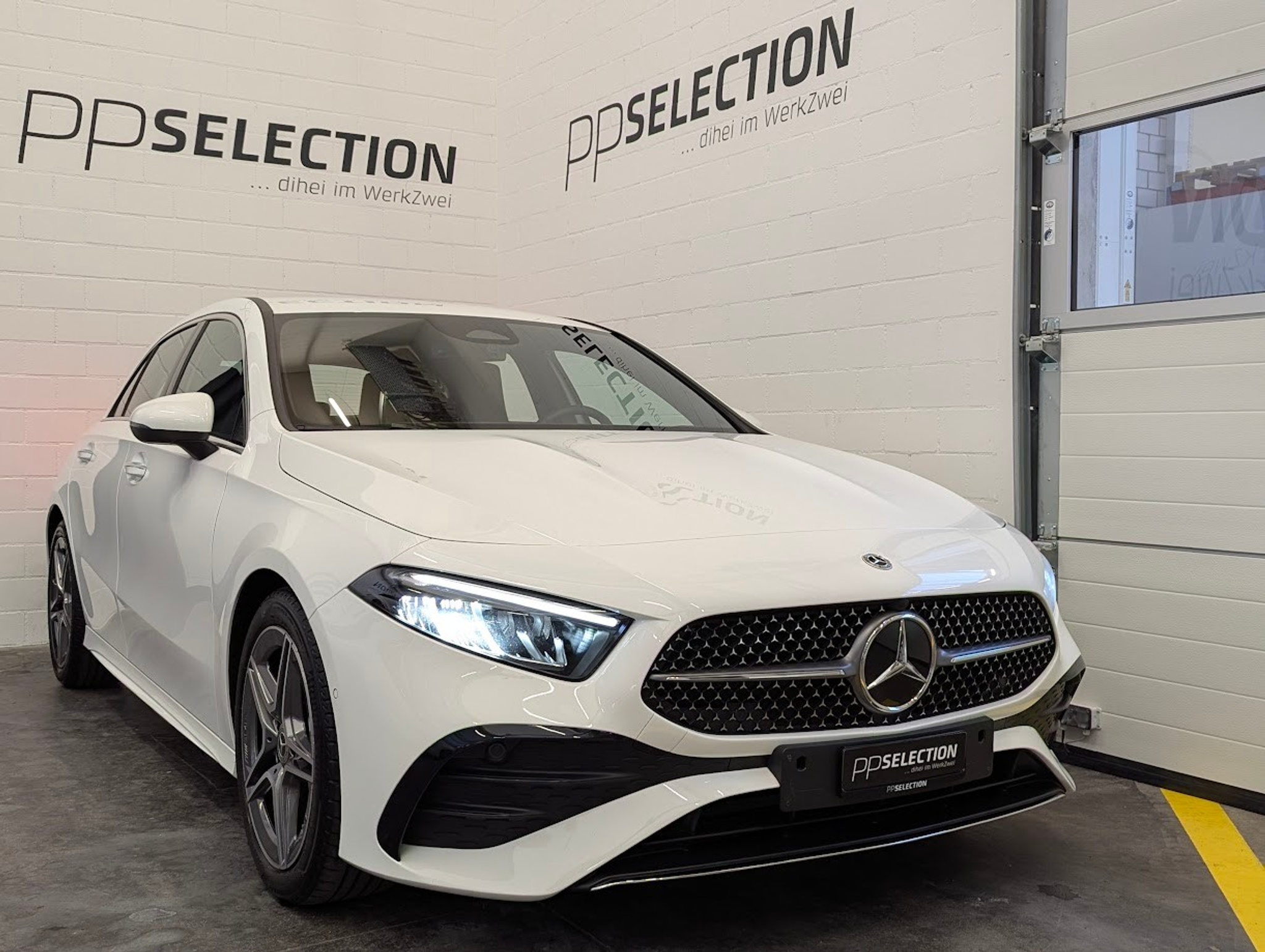 listing desktop thumbnail image 0