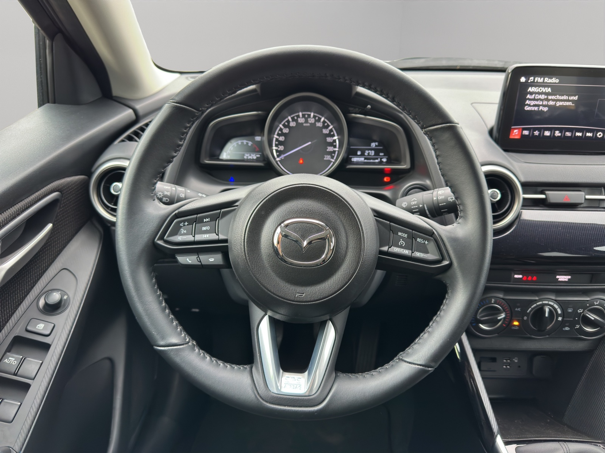 listing desktop thumbnail image 9