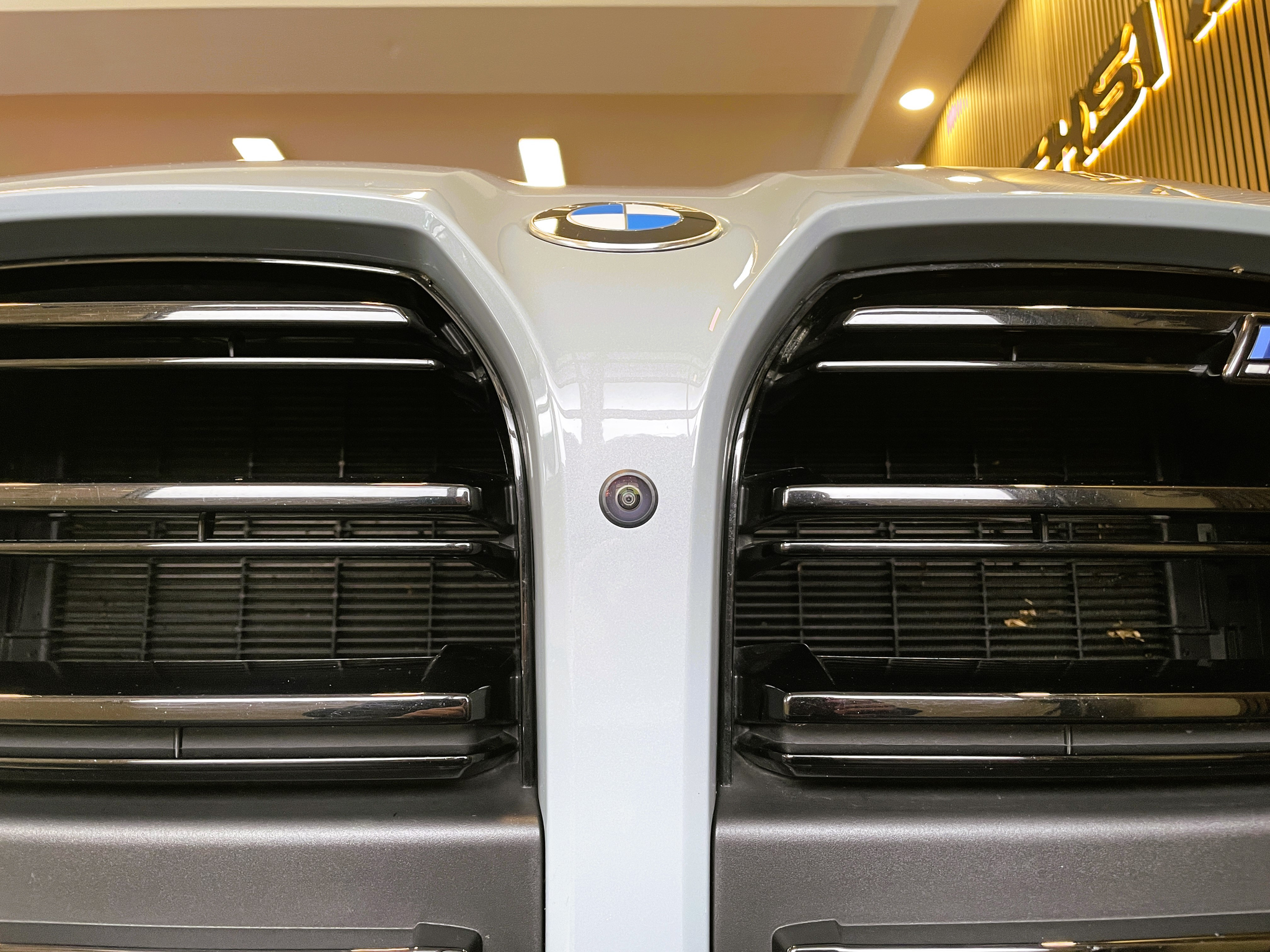 listing desktop thumbnail image 3