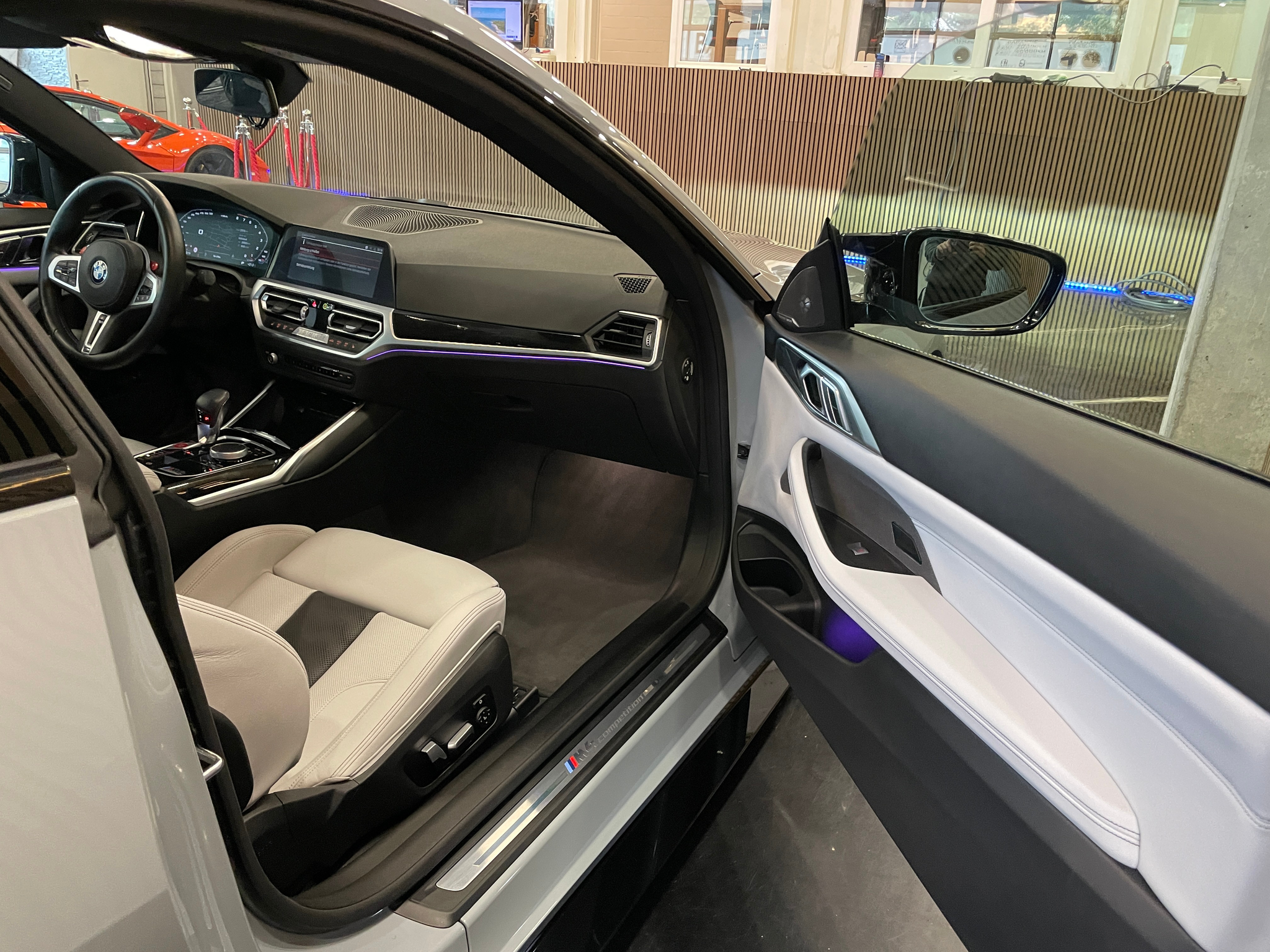 listing desktop thumbnail image 25