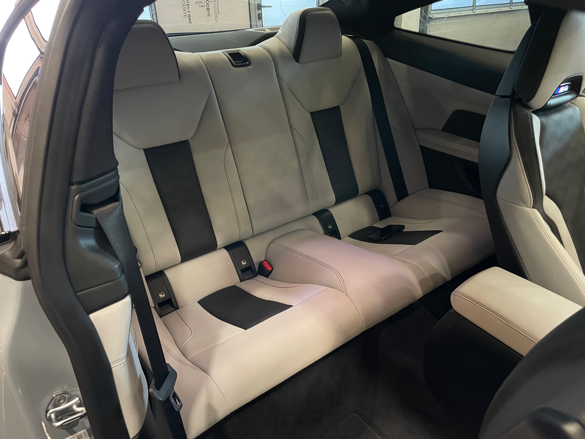 listing desktop thumbnail image 27