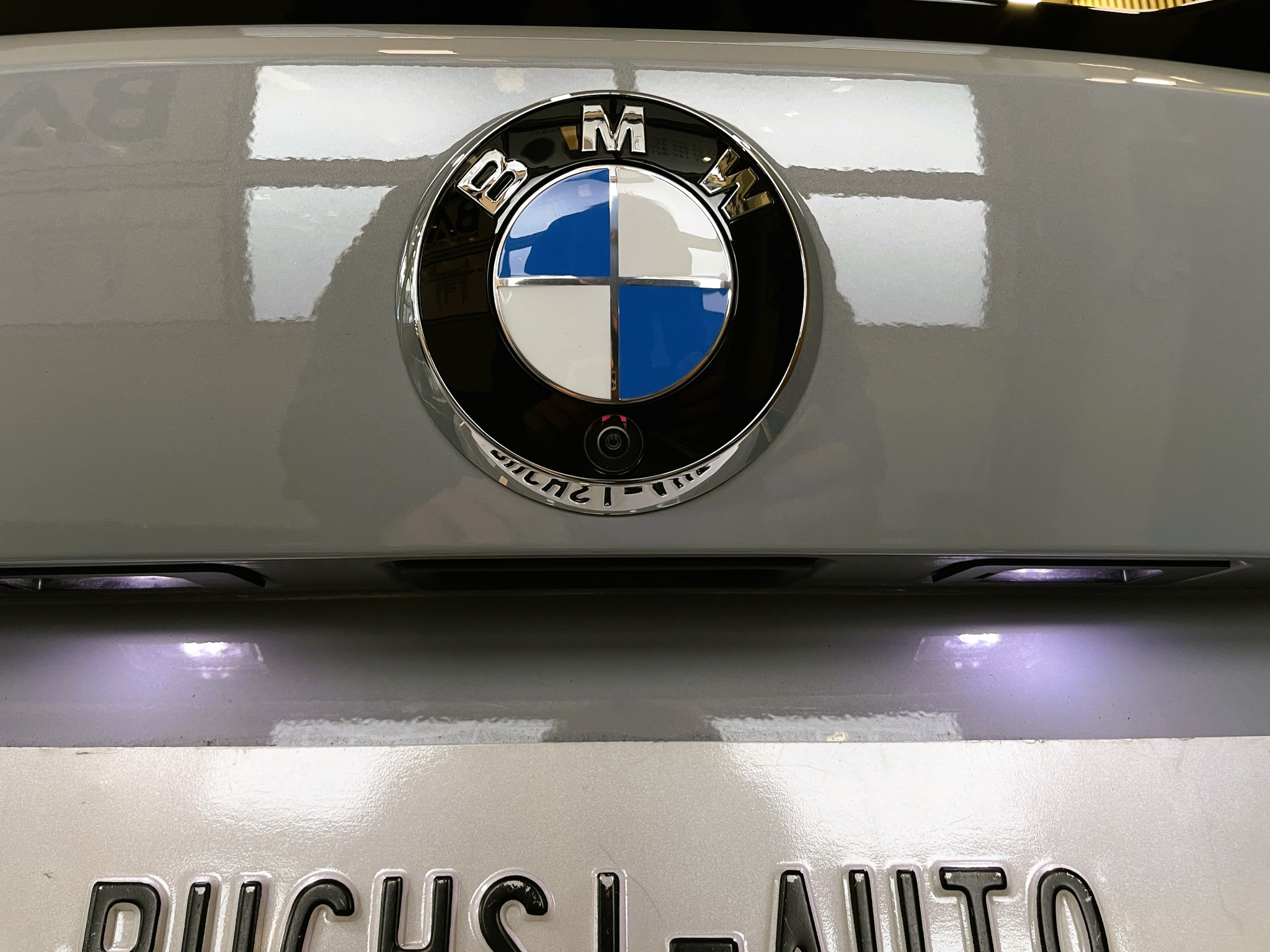 listing desktop thumbnail image 8