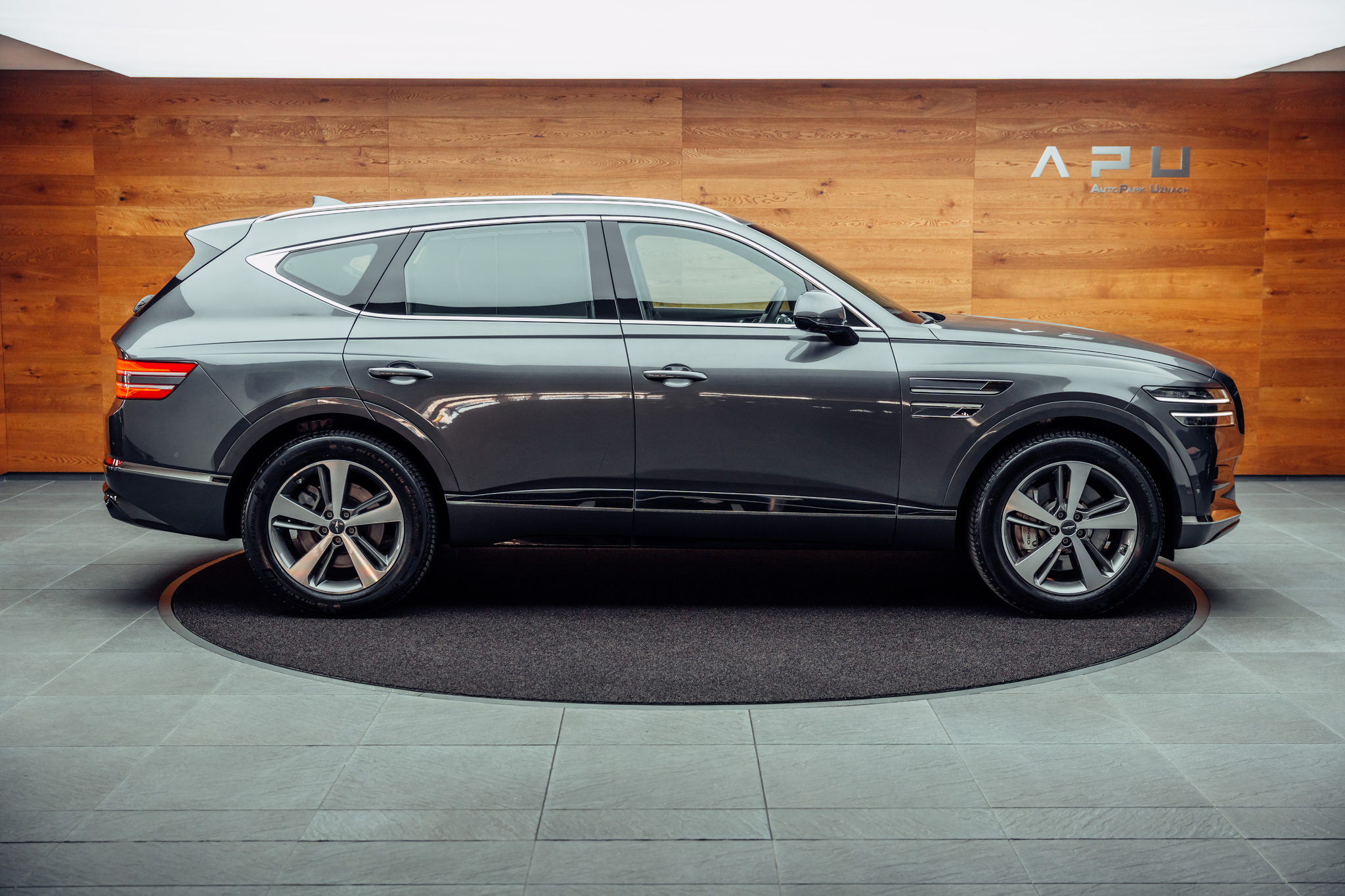 listing desktop thumbnail image 10