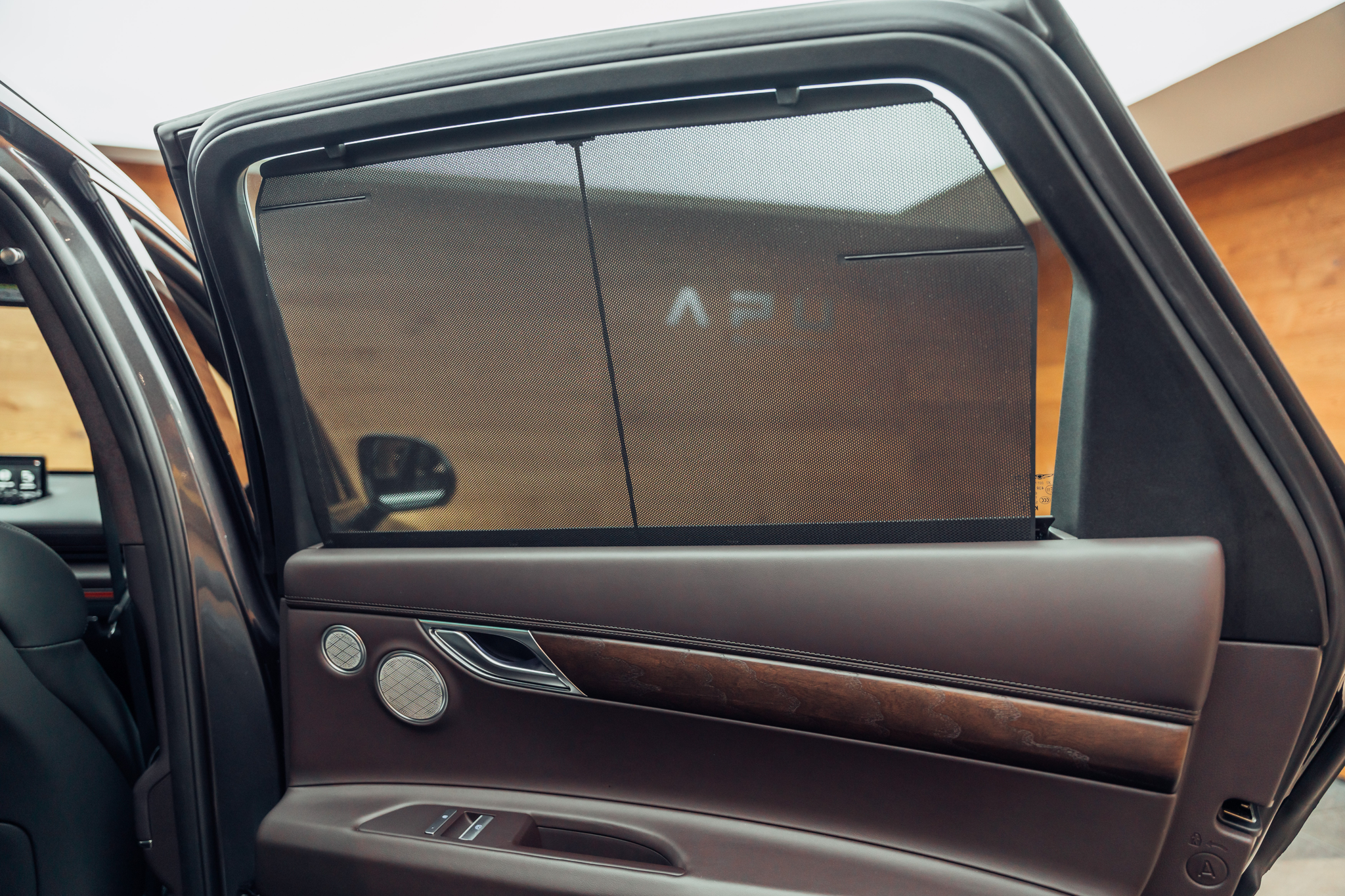 listing desktop thumbnail image 21