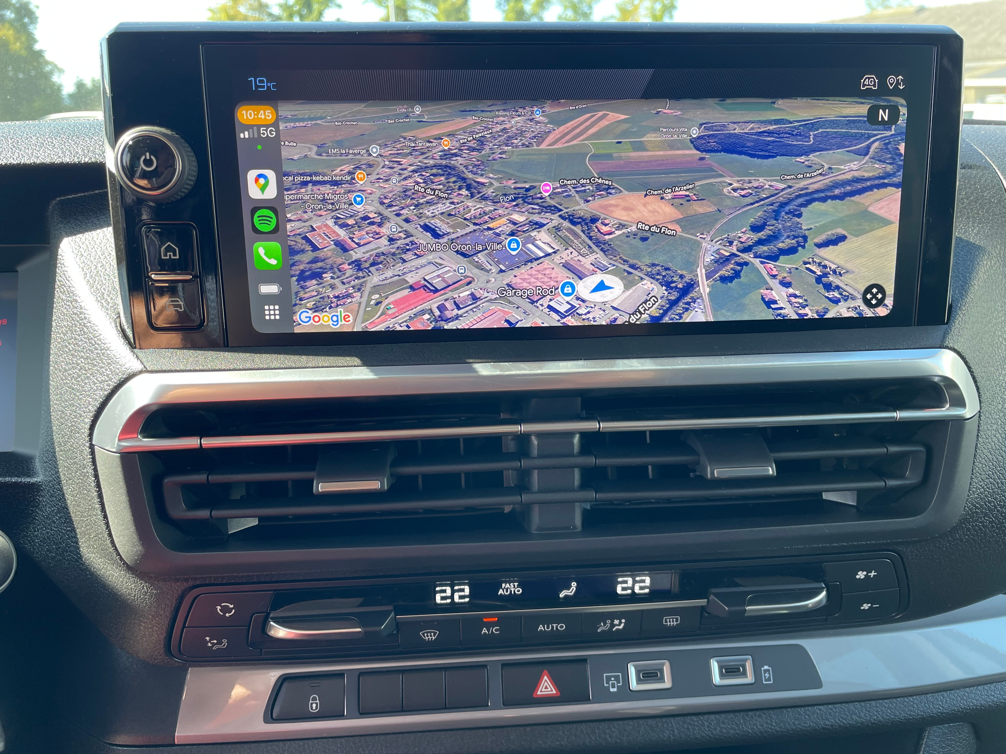 listing desktop thumbnail image 18