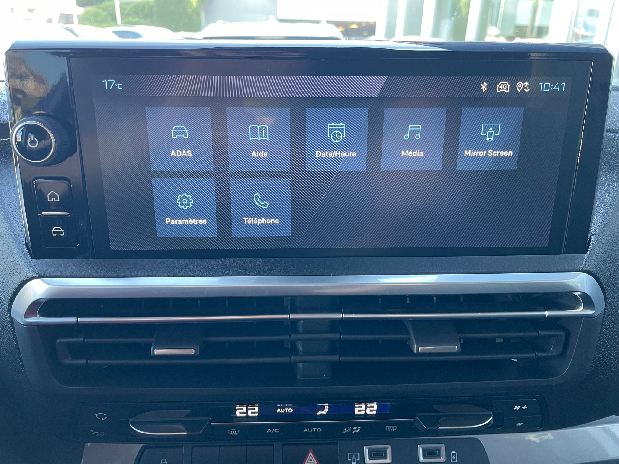 listing desktop thumbnail image 17