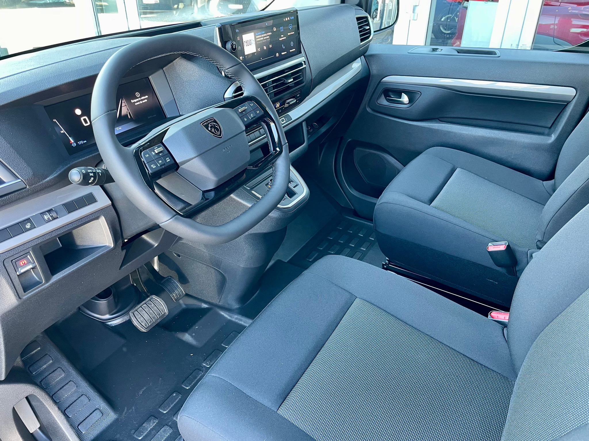 listing desktop thumbnail image 7