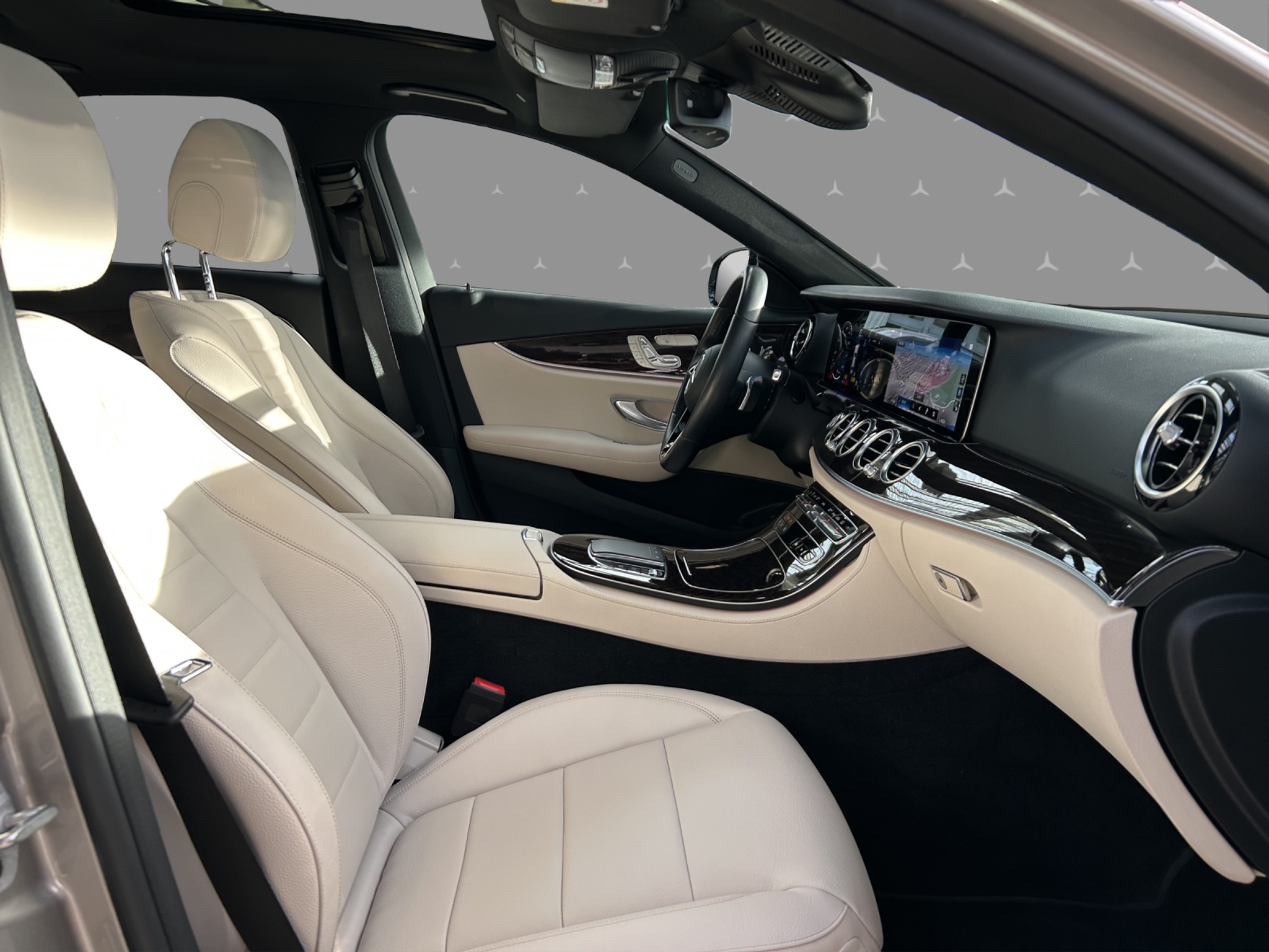 listing desktop thumbnail image 16