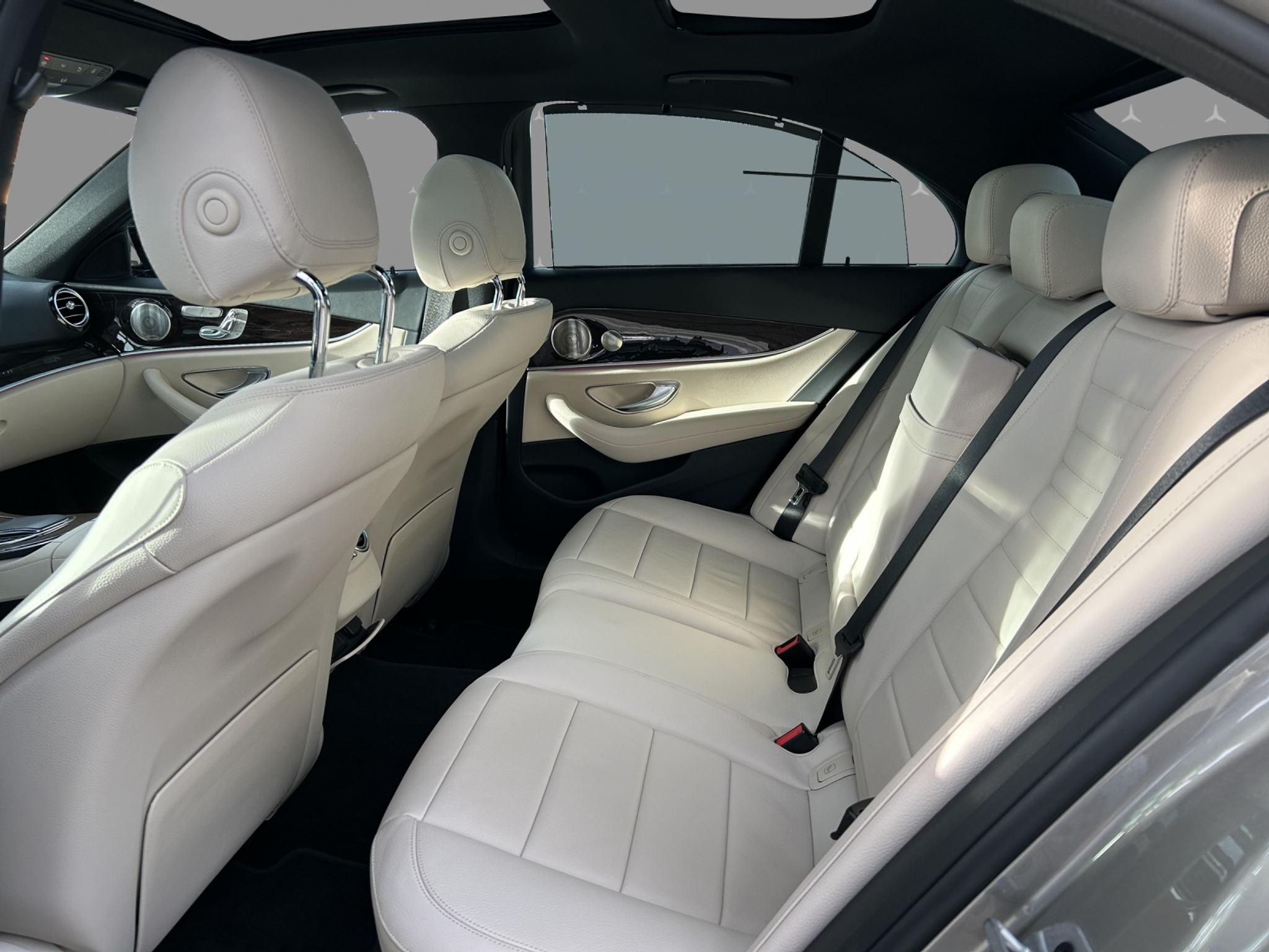 listing desktop thumbnail image 15