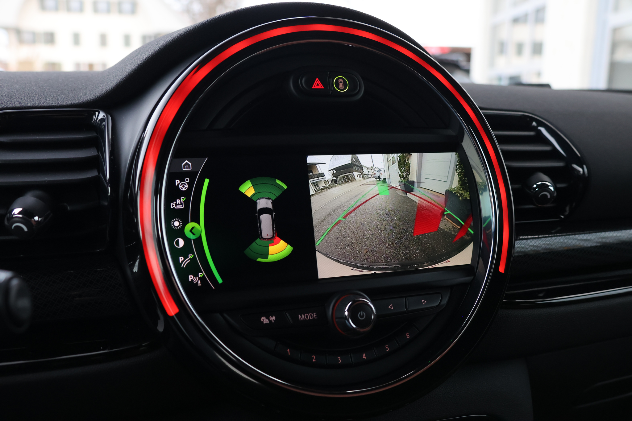 listing desktop thumbnail image 18