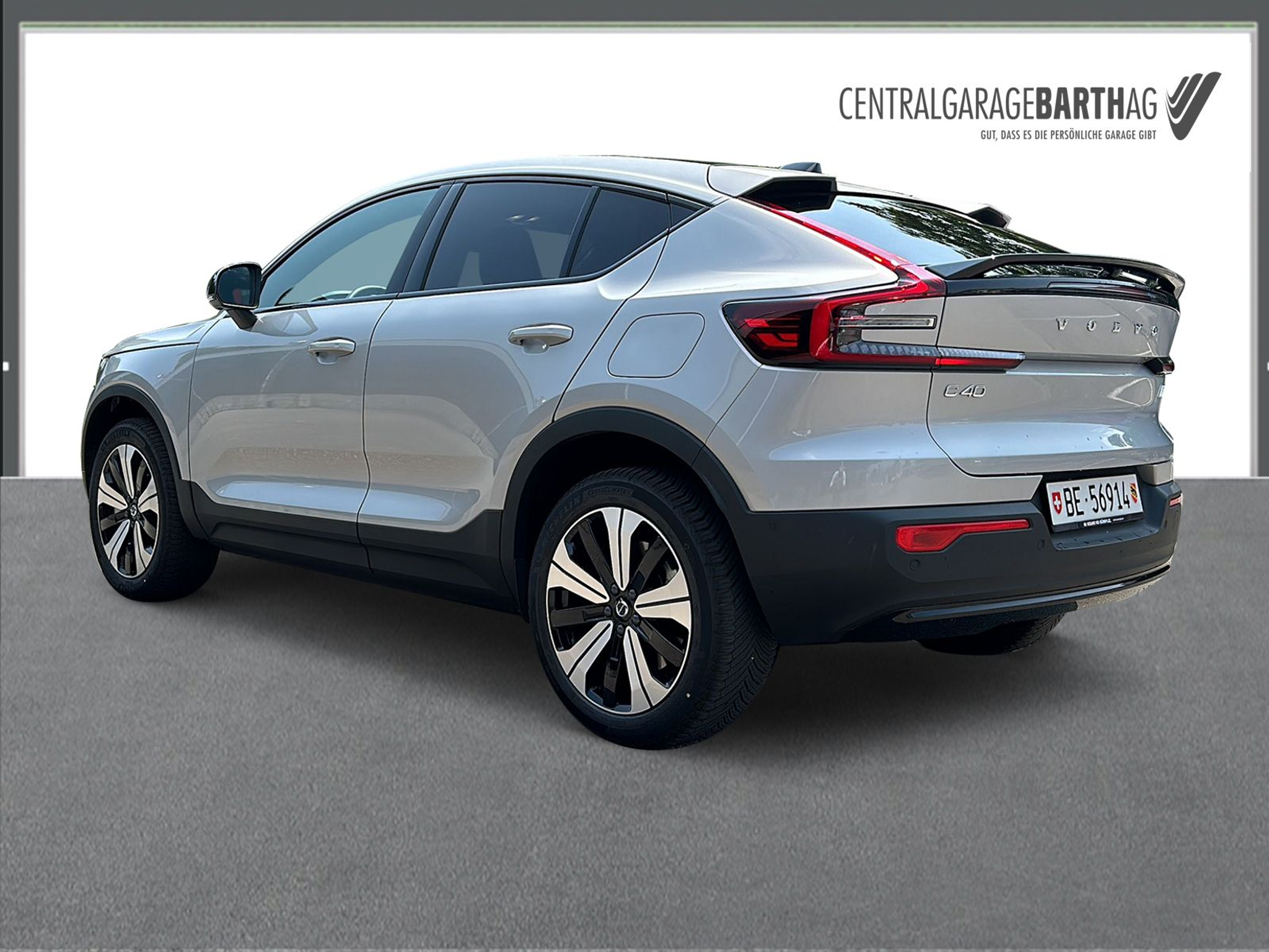 listing desktop thumbnail image 4