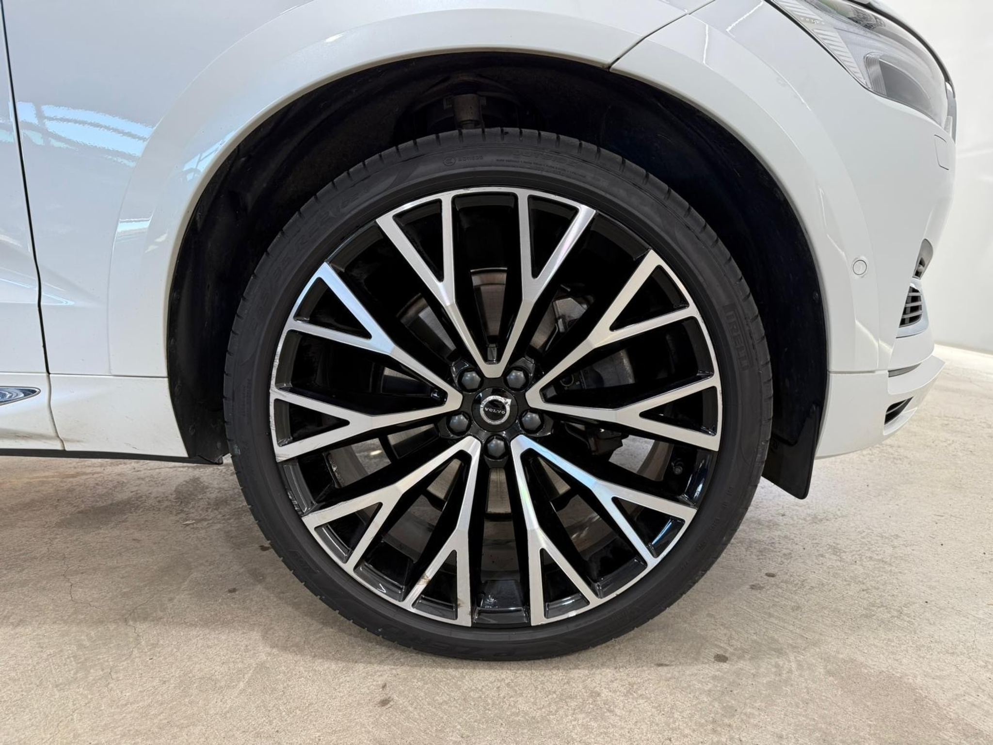 listing desktop thumbnail image 7