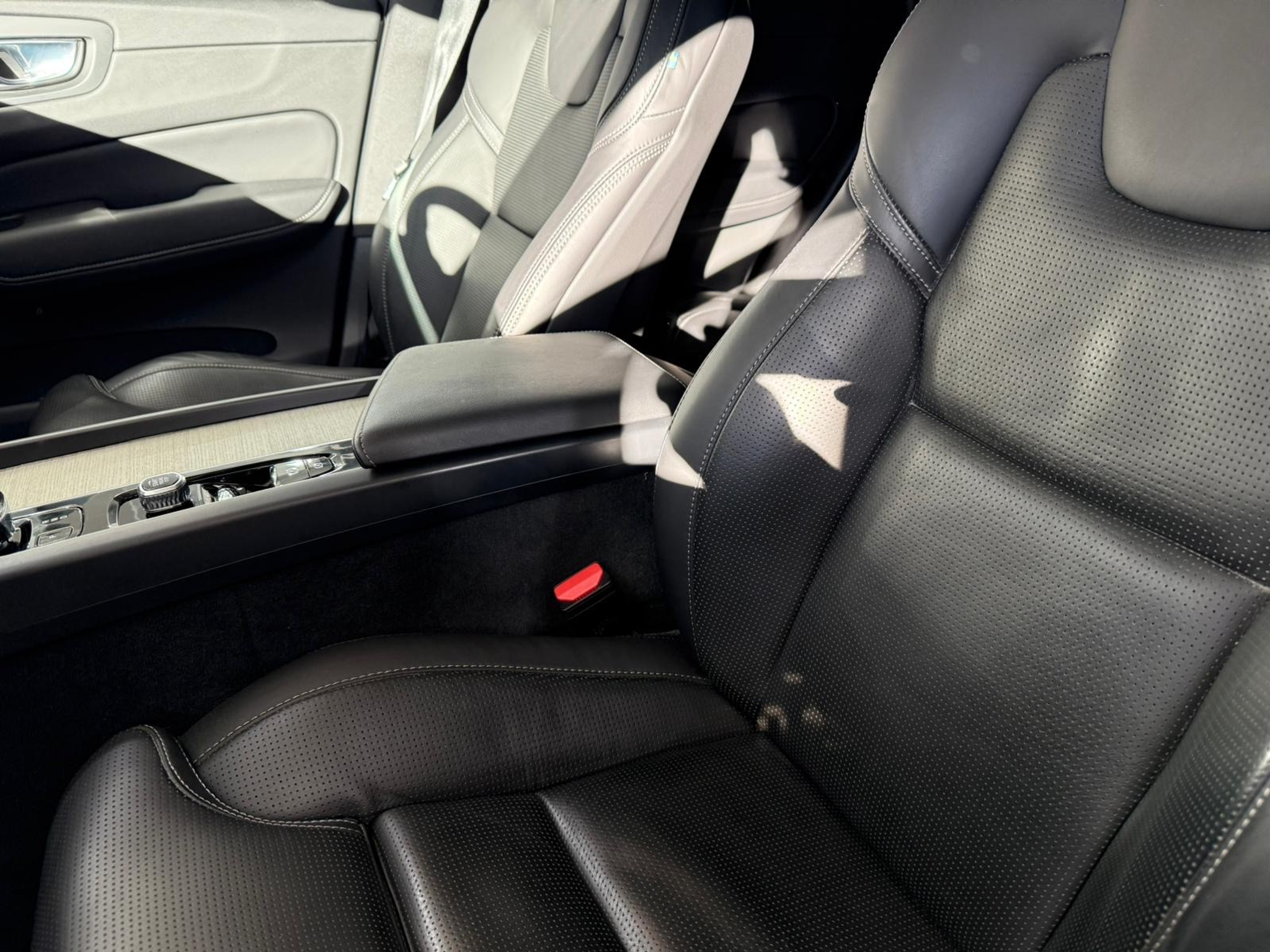 listing desktop thumbnail image 12