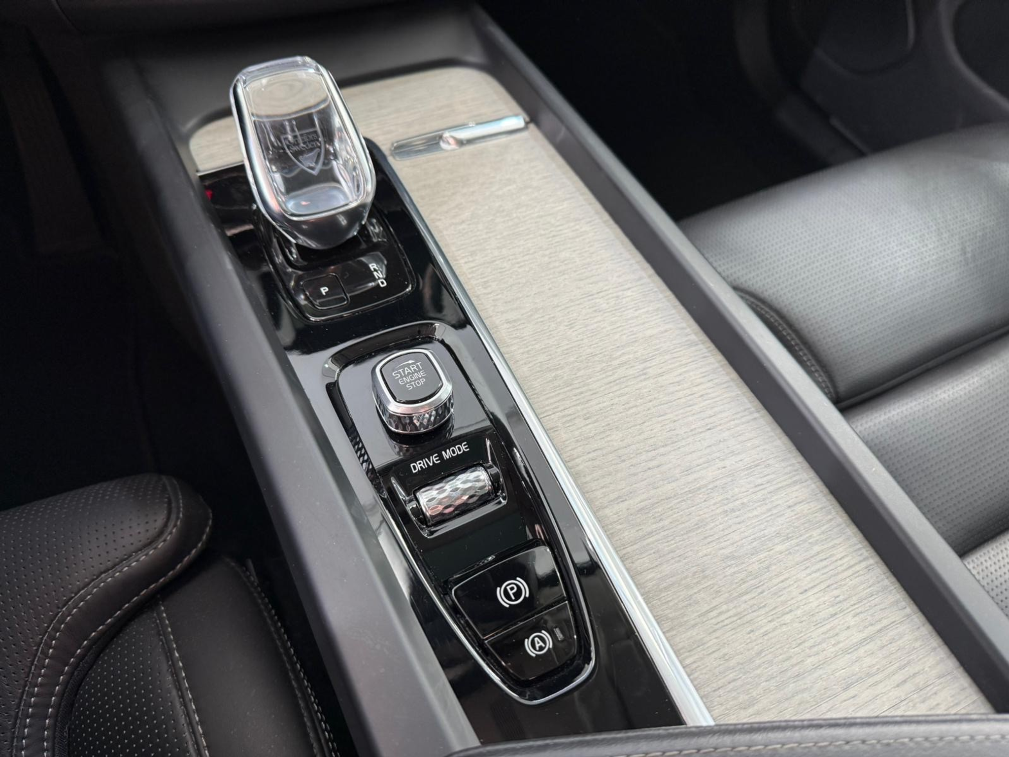 listing desktop thumbnail image 9