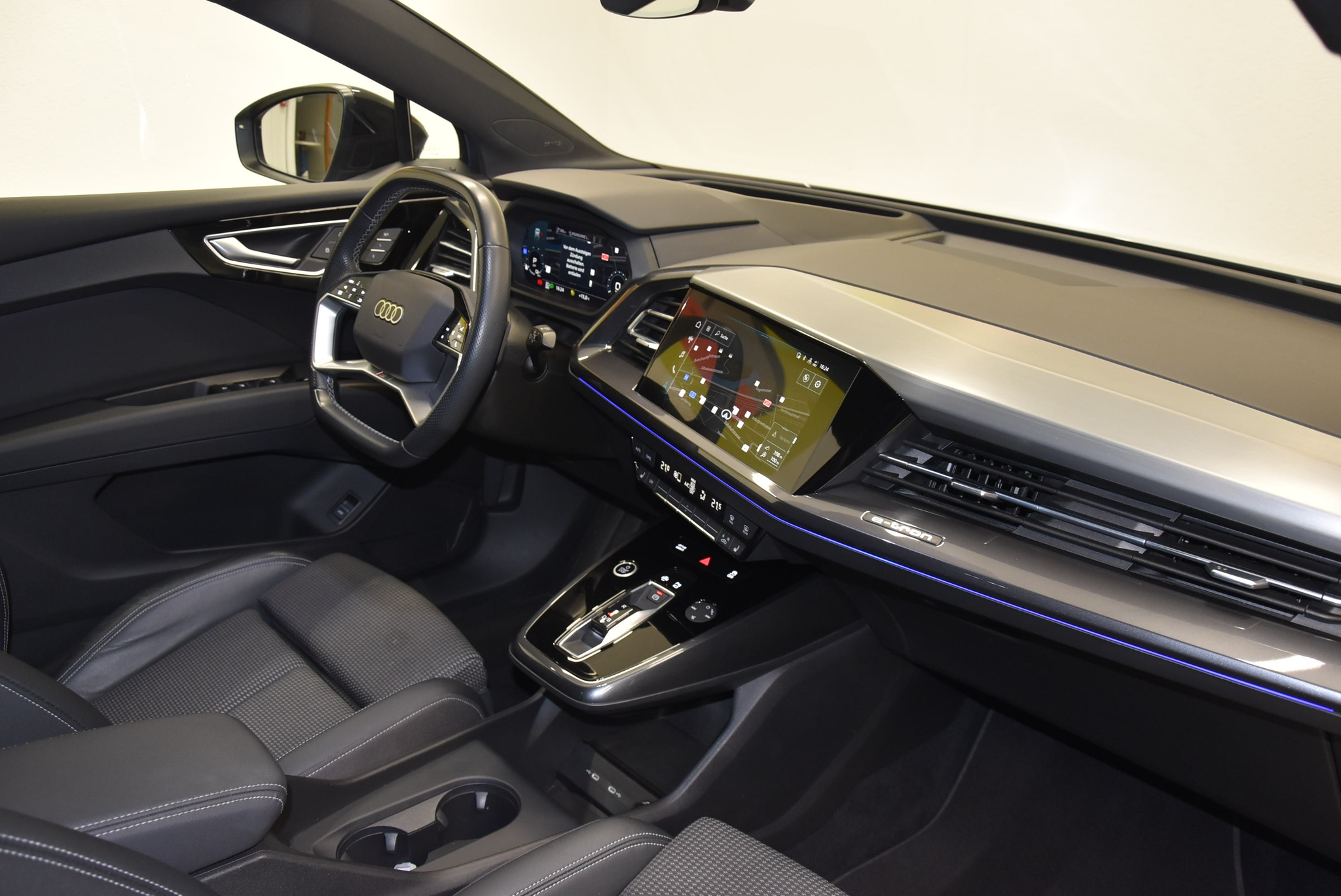 listing desktop thumbnail image 3