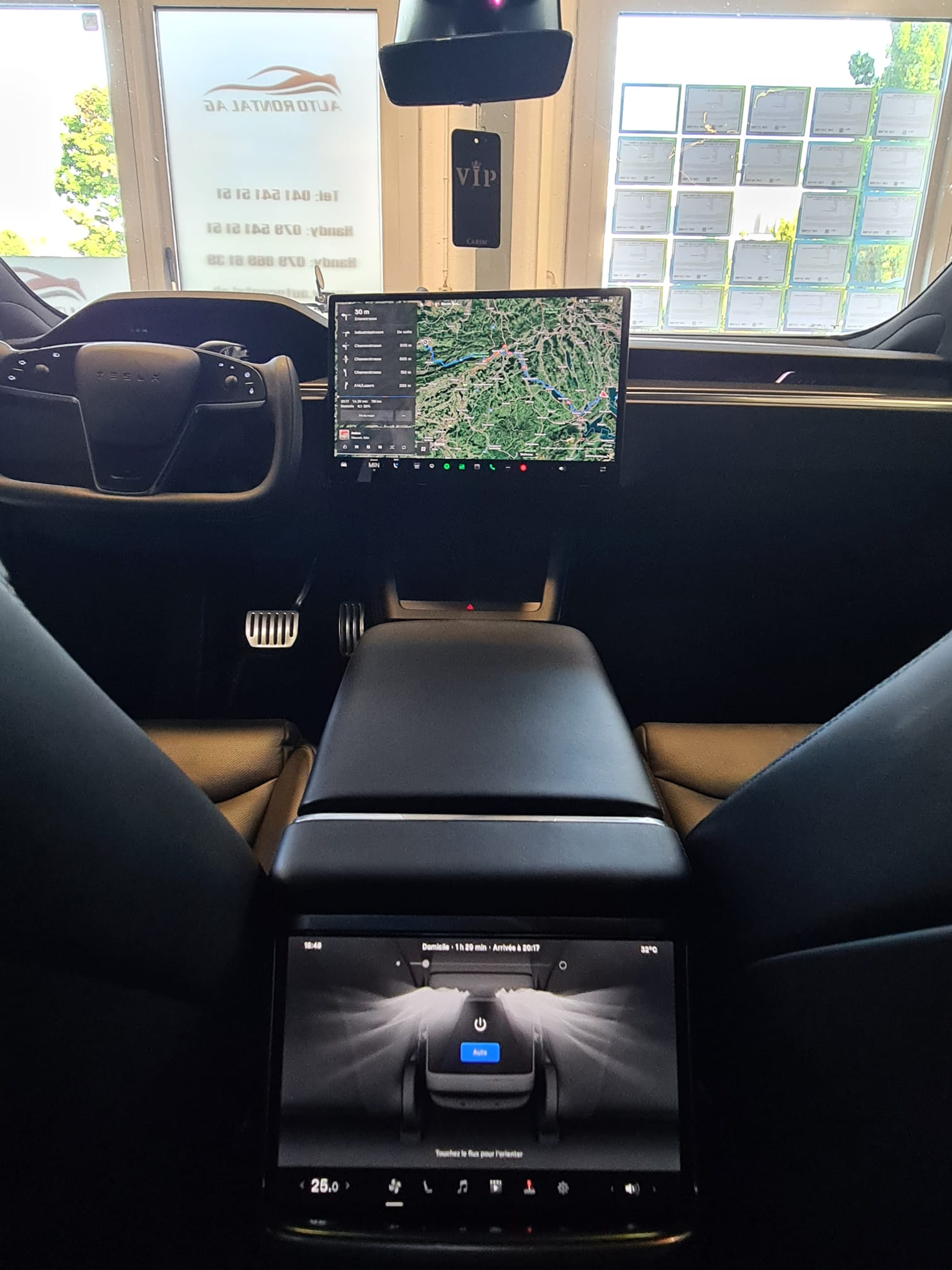 listing desktop thumbnail image 13