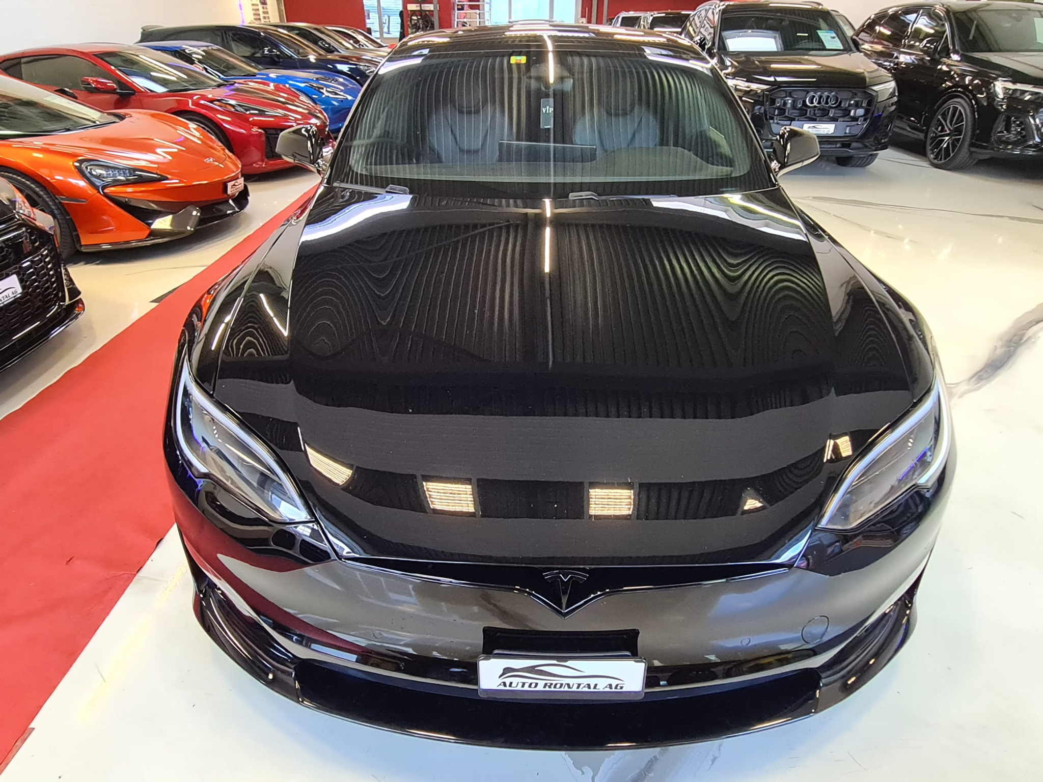 listing desktop thumbnail image 3