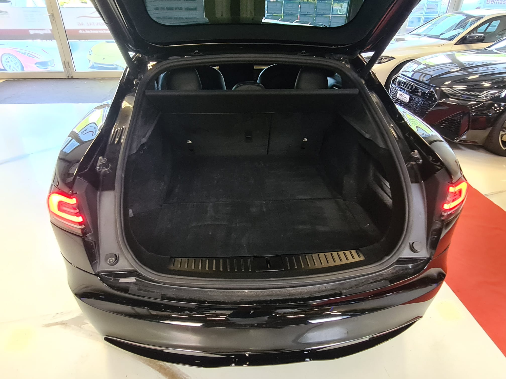 listing desktop thumbnail image 7