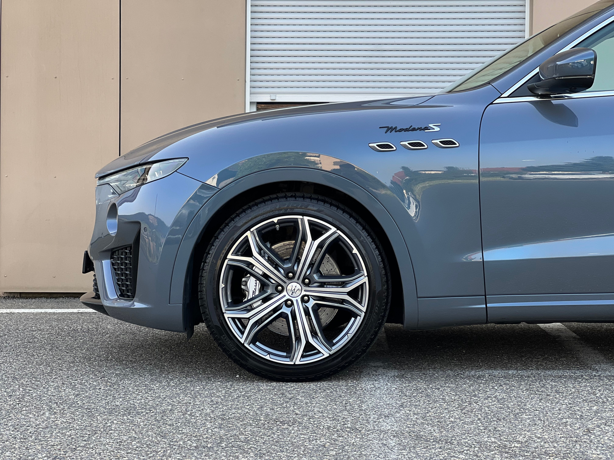 listing desktop thumbnail image 8