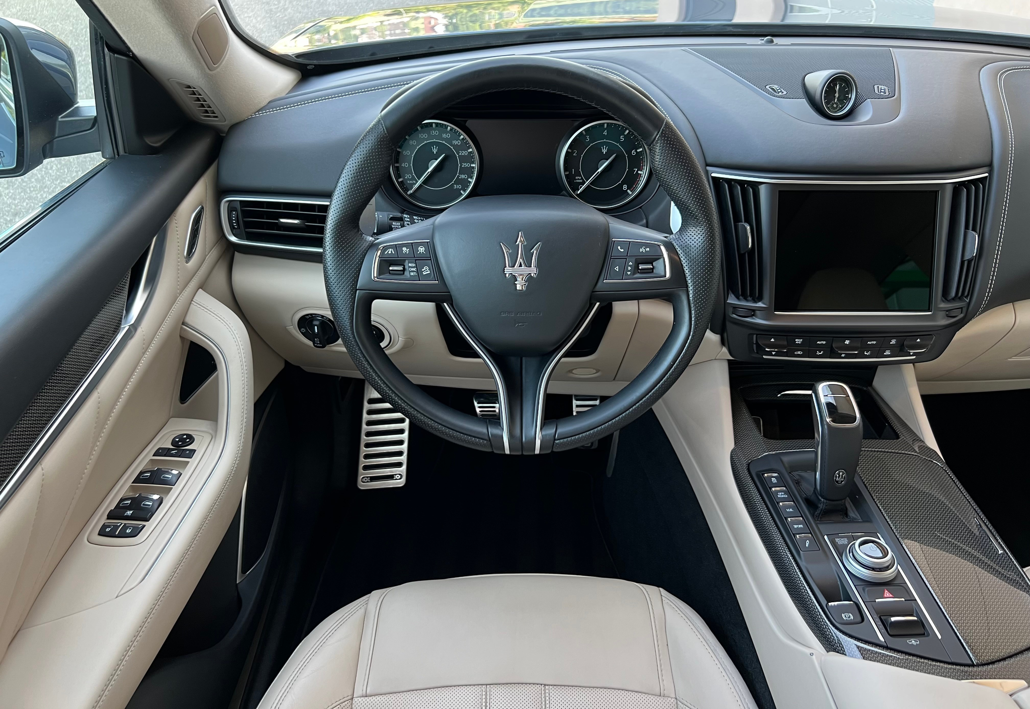 listing desktop thumbnail image 15