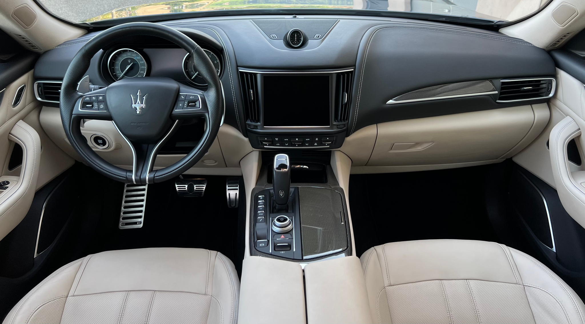 listing desktop thumbnail image 14