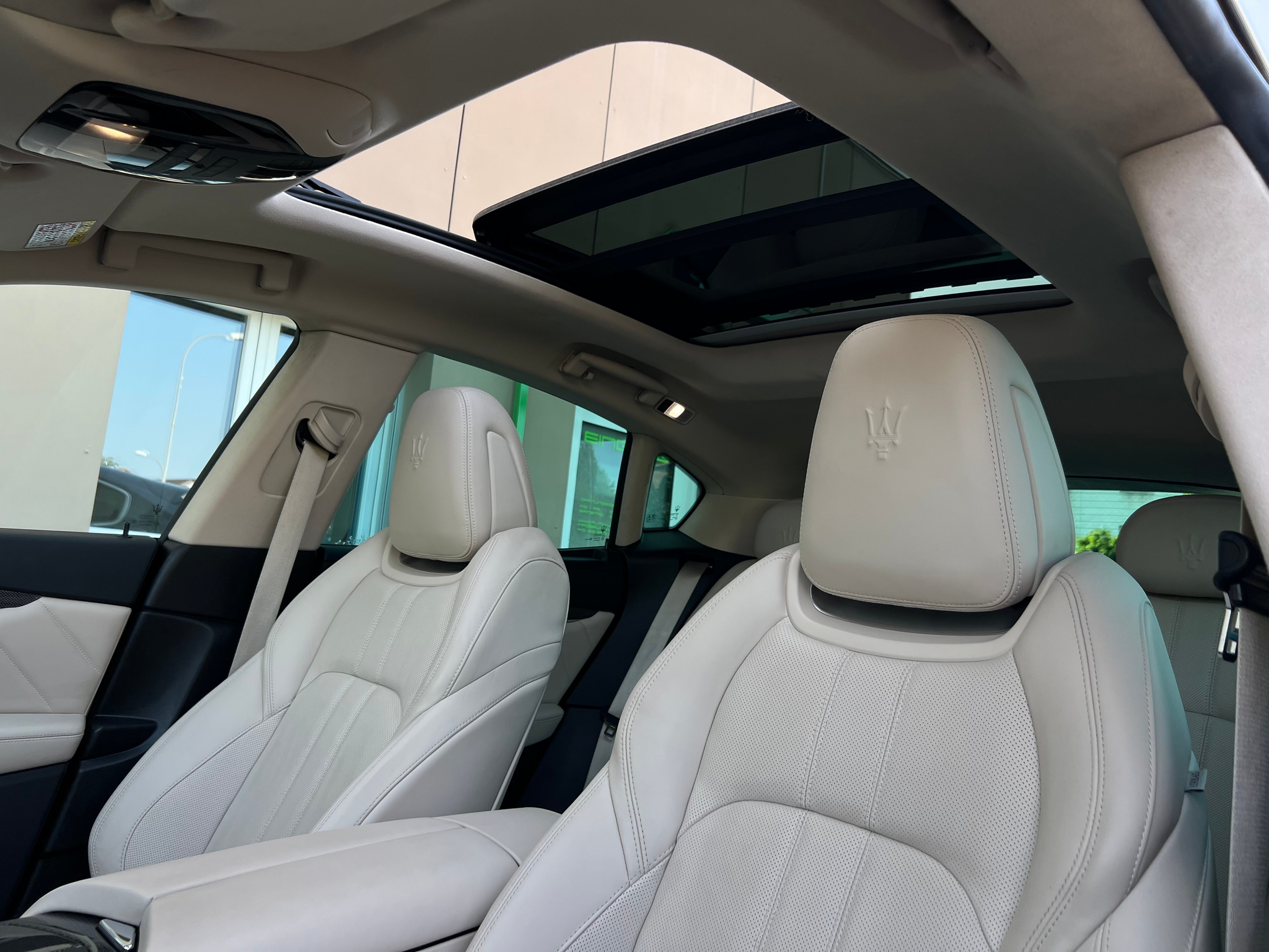 listing desktop thumbnail image 13