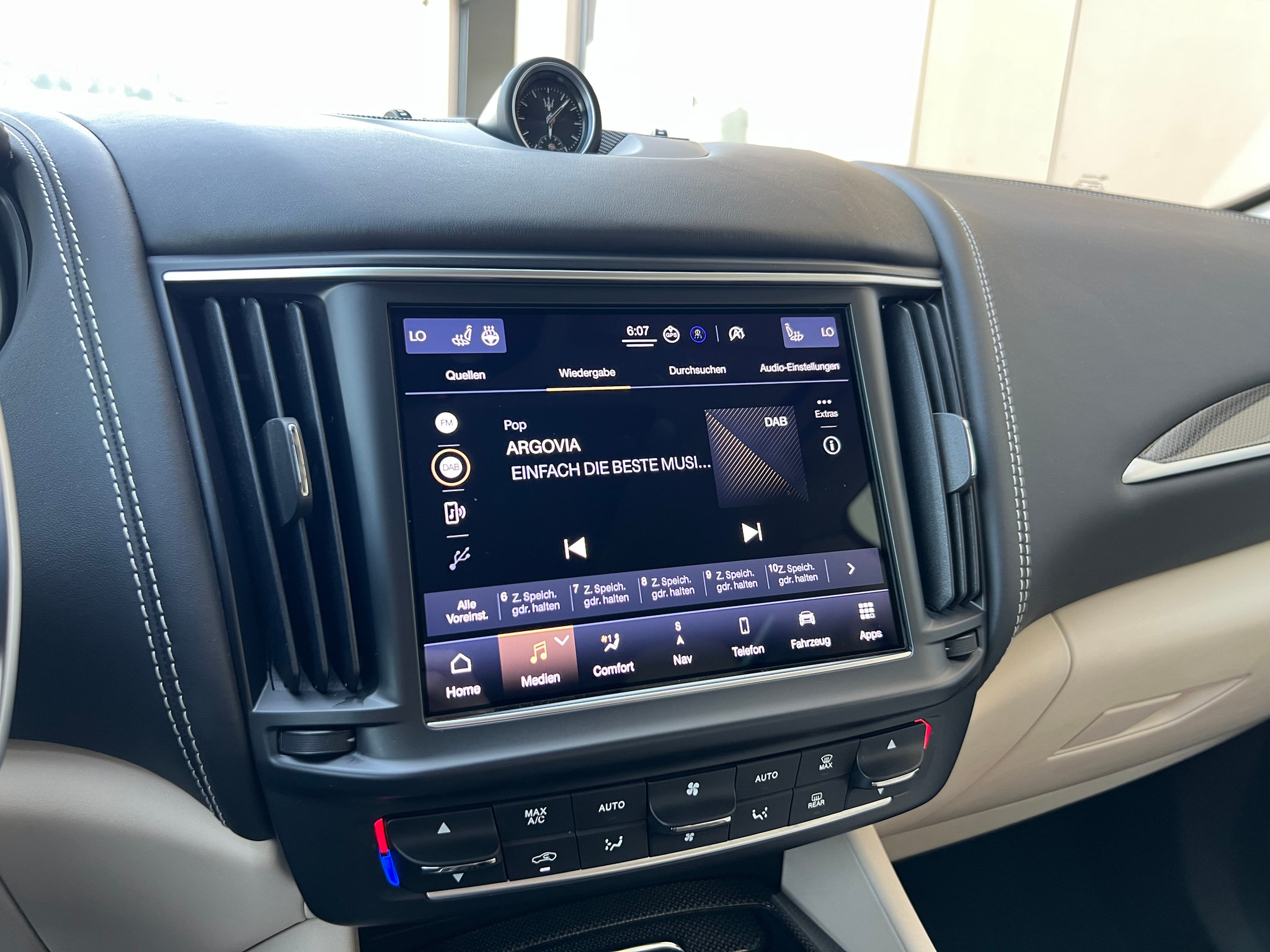 listing desktop thumbnail image 22