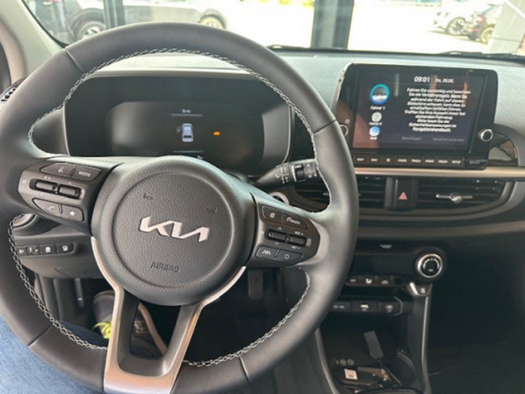 listing desktop thumbnail image 4