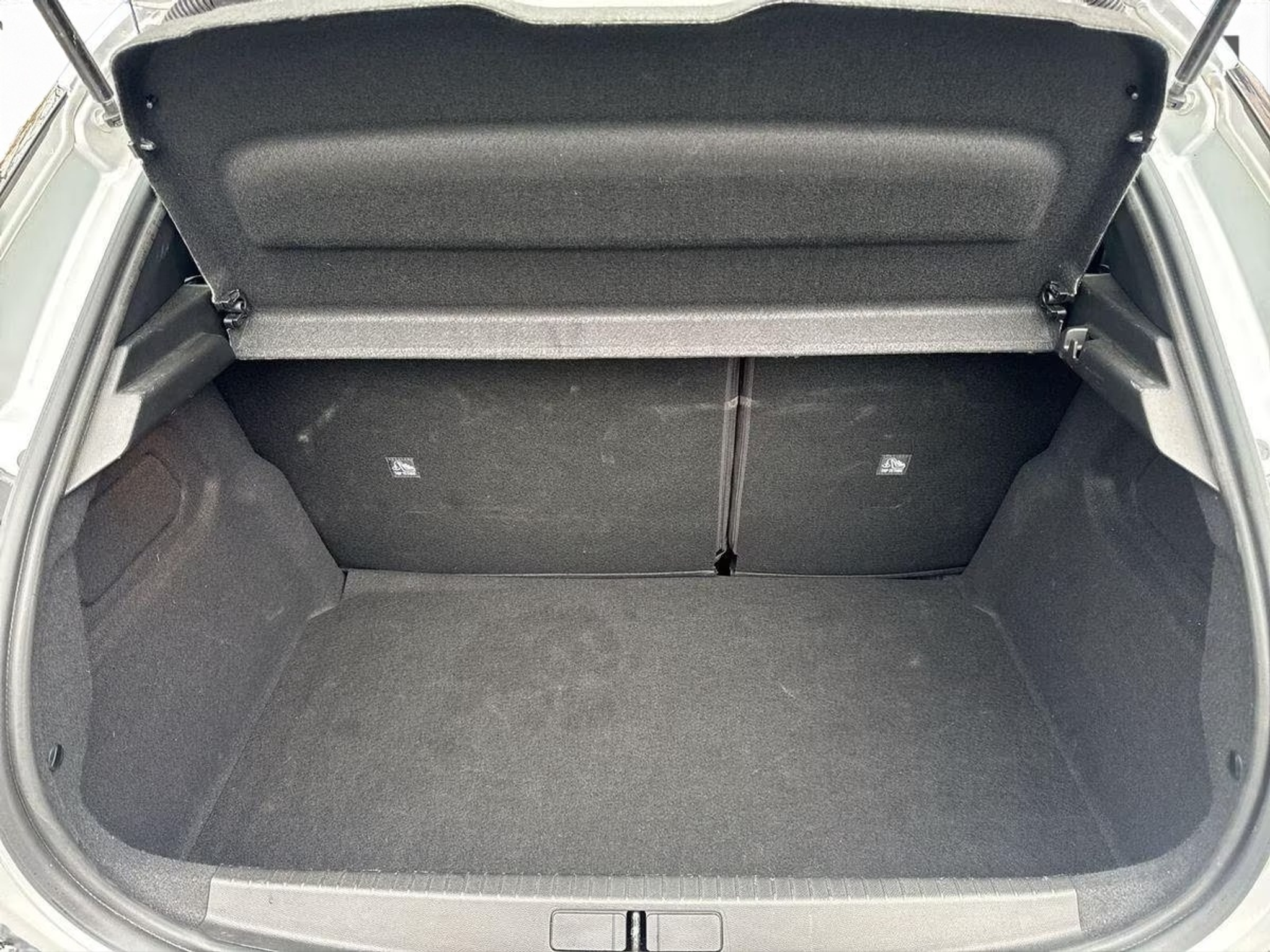 listing desktop thumbnail image 13