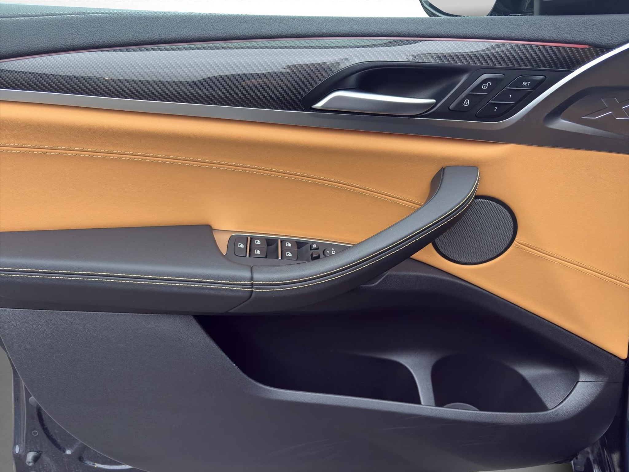 listing desktop thumbnail image 21