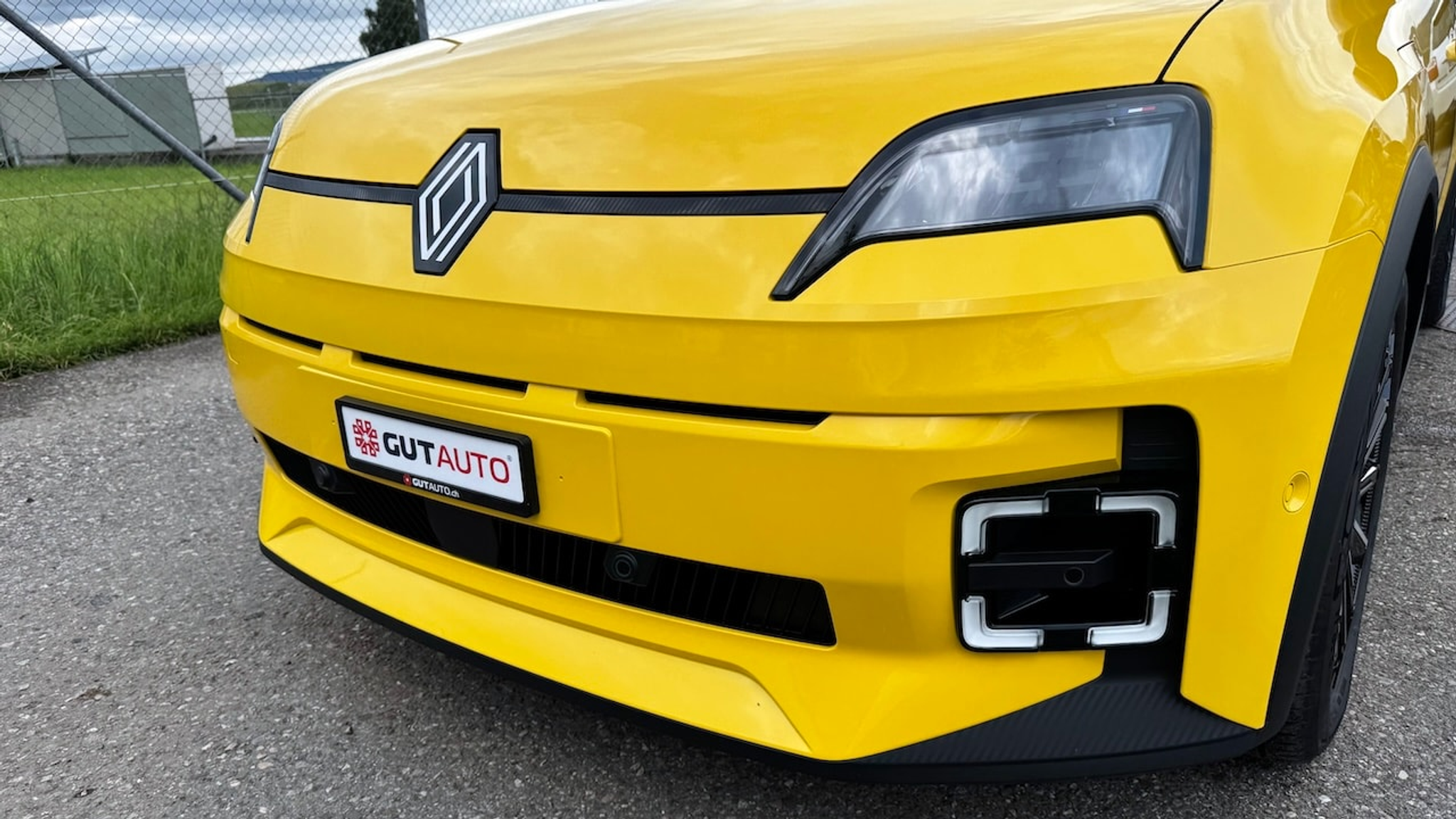 listing desktop thumbnail image 8