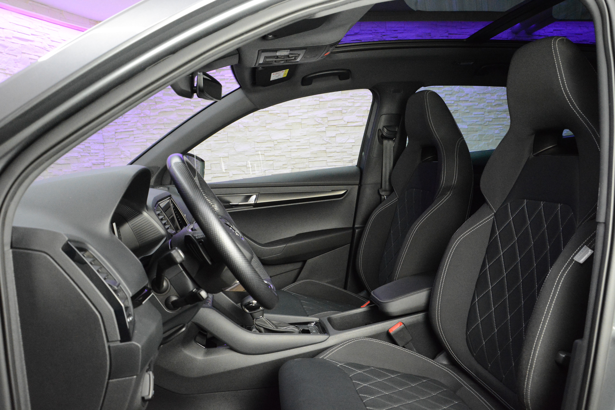 listing desktop thumbnail image 8