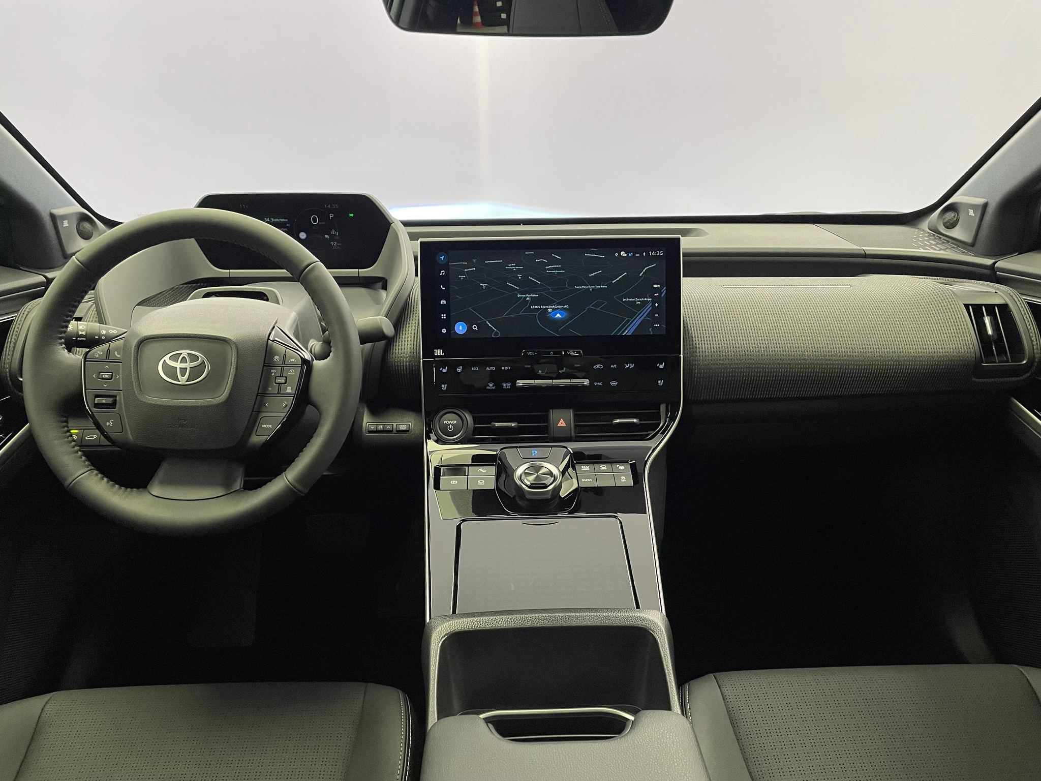 listing desktop thumbnail image 5