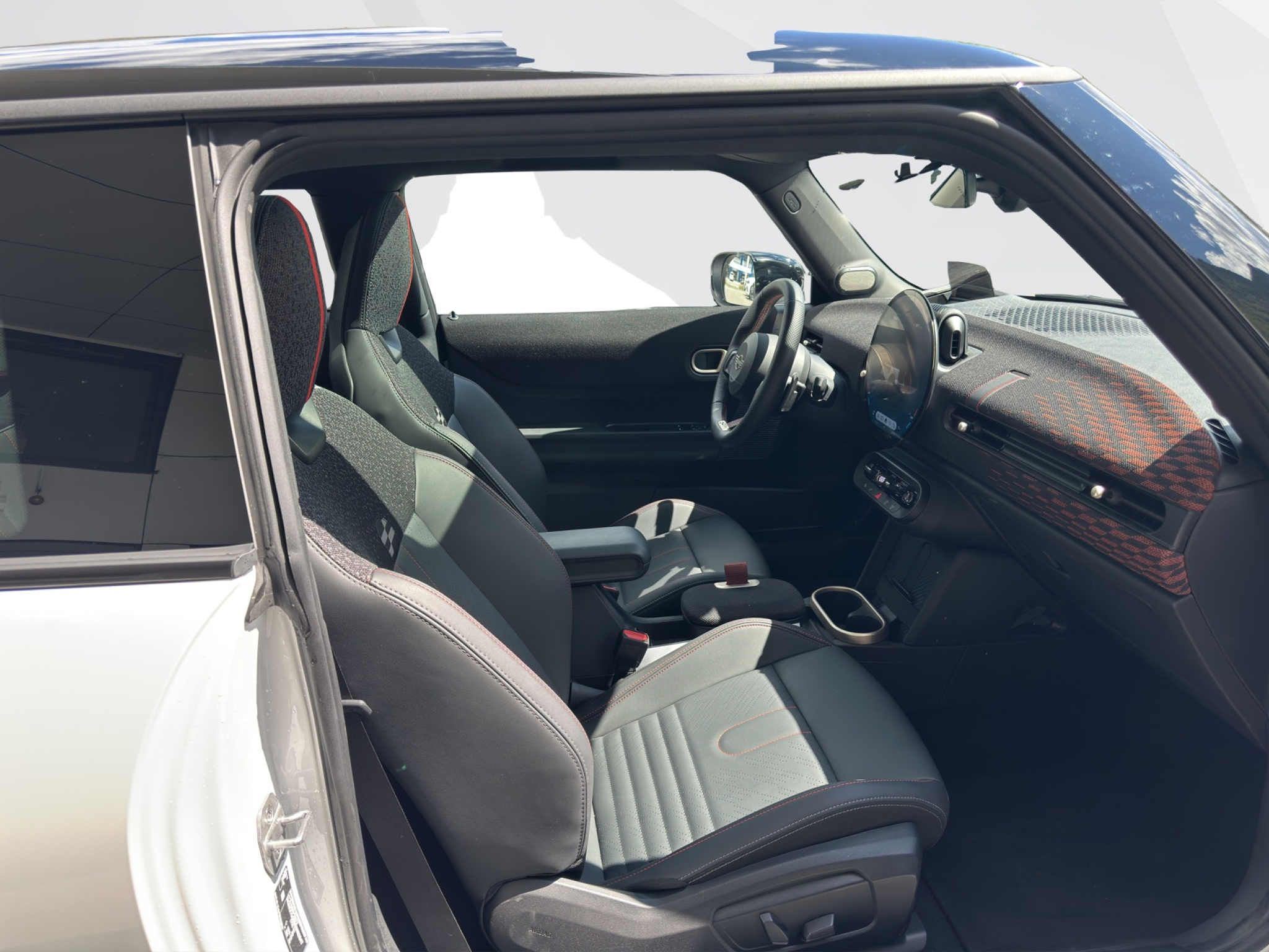 listing desktop thumbnail image 12