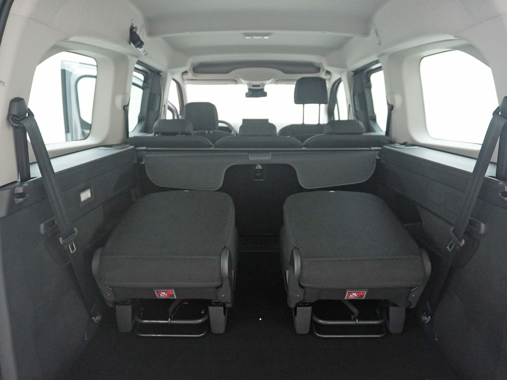 listing desktop thumbnail image 15