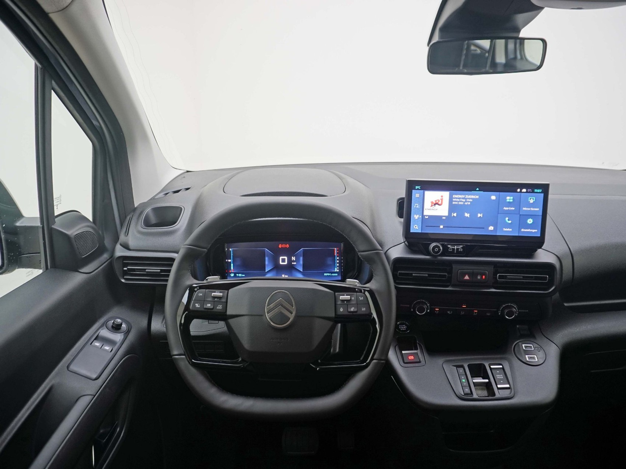 listing desktop thumbnail image 9