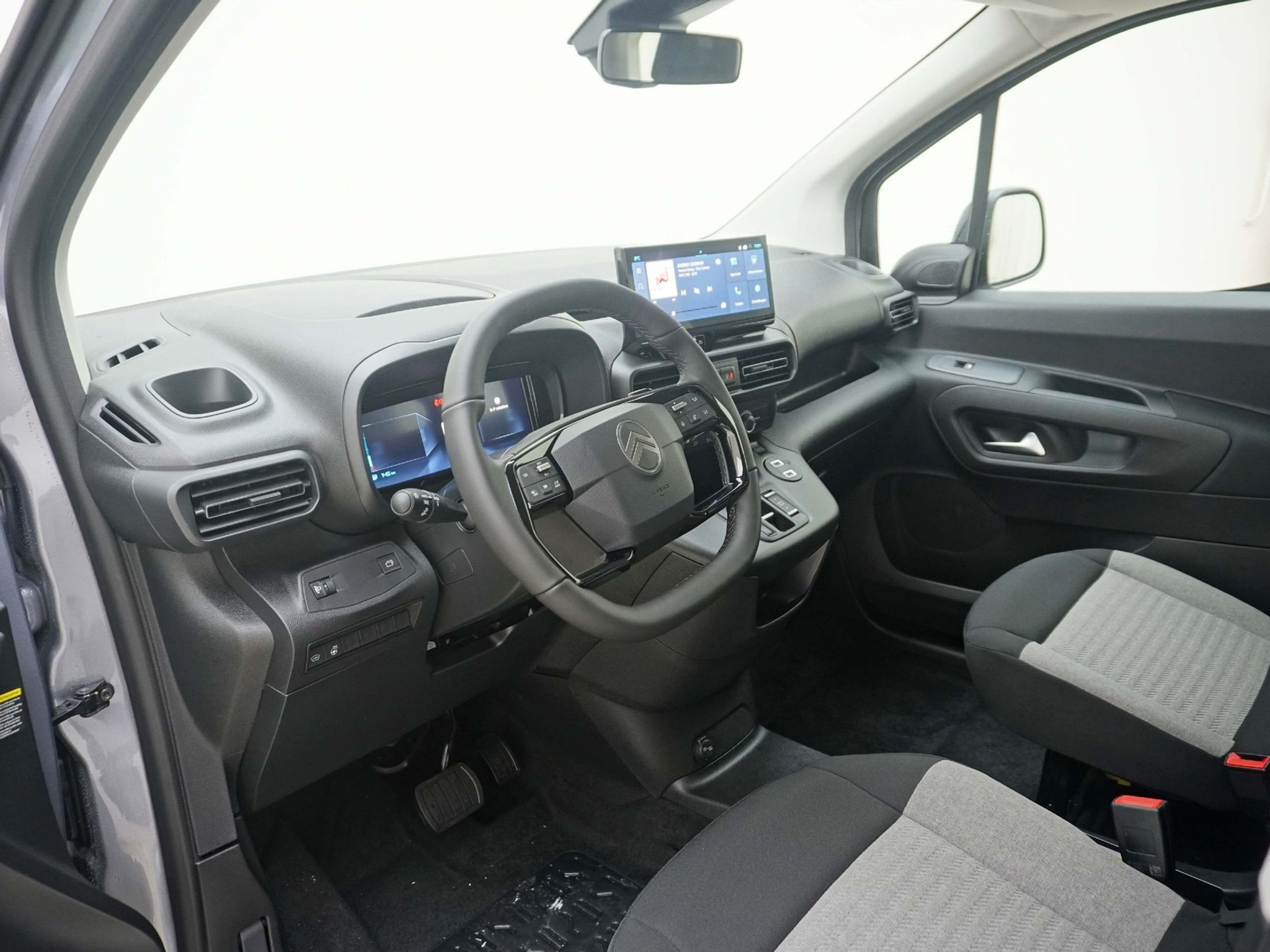 listing desktop thumbnail image 7