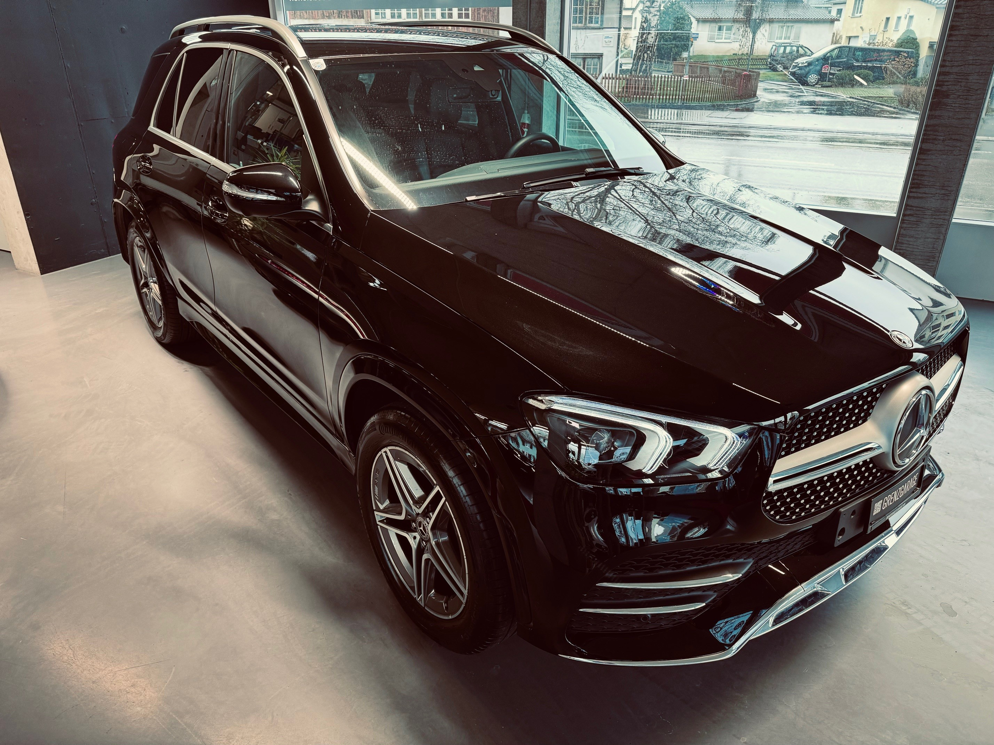 car-image-1