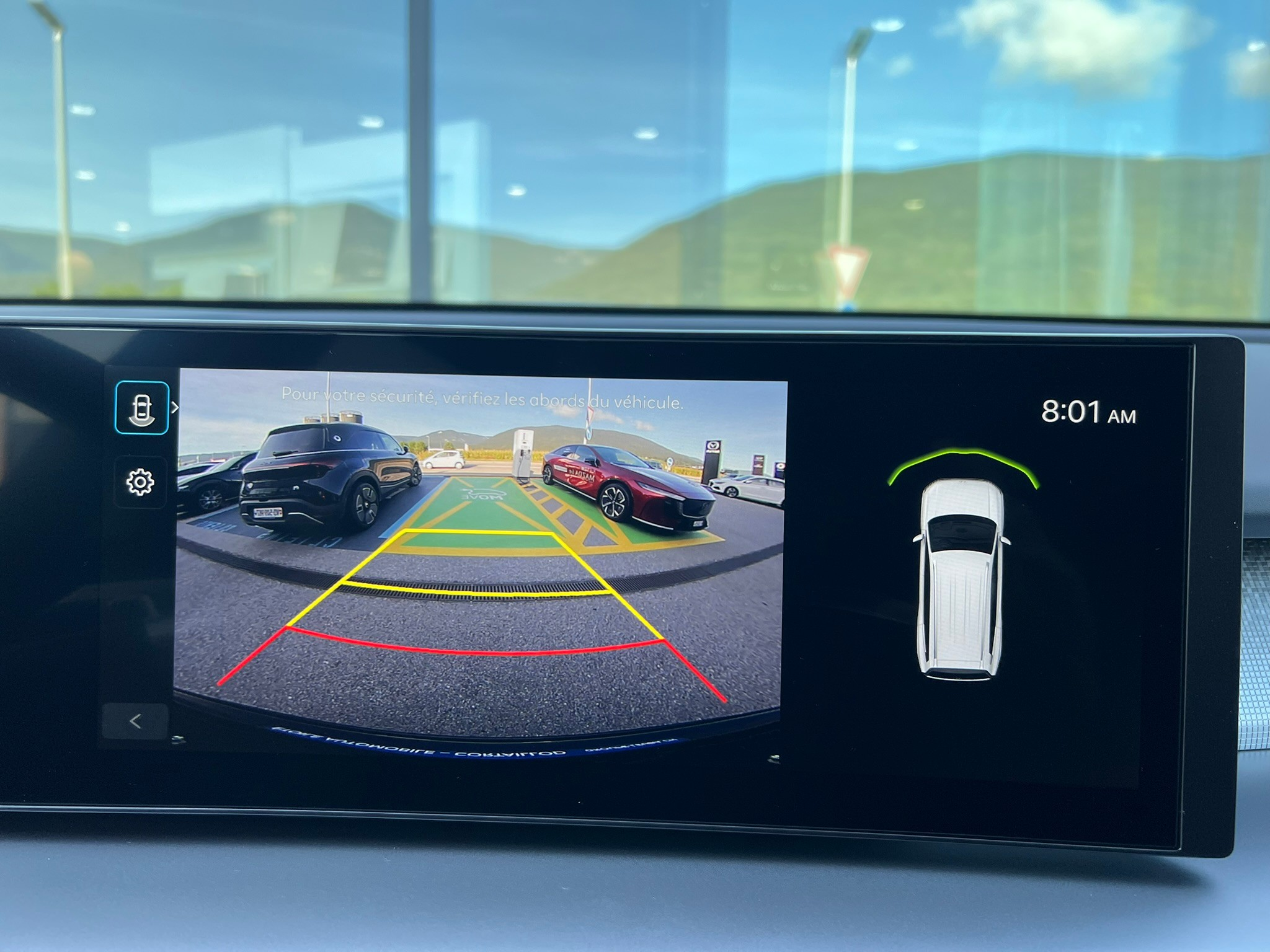 listing desktop thumbnail image 24