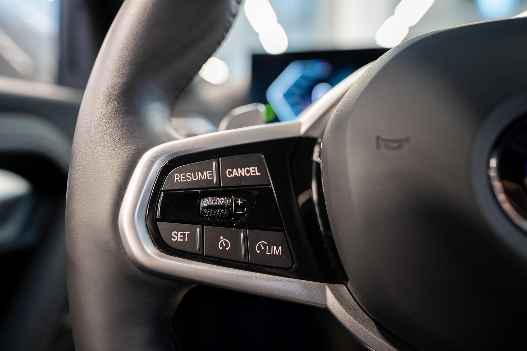 listing desktop thumbnail image 16