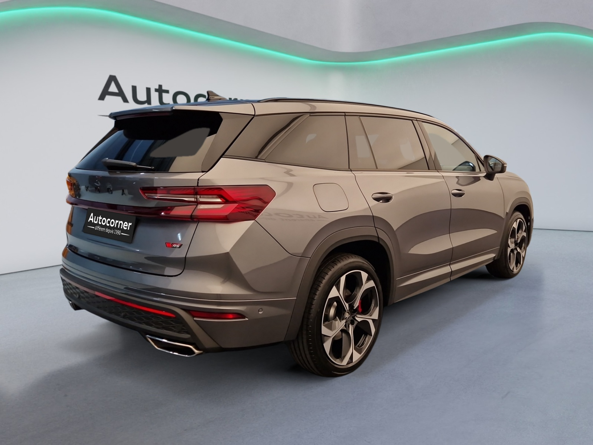 listing desktop thumbnail image 4