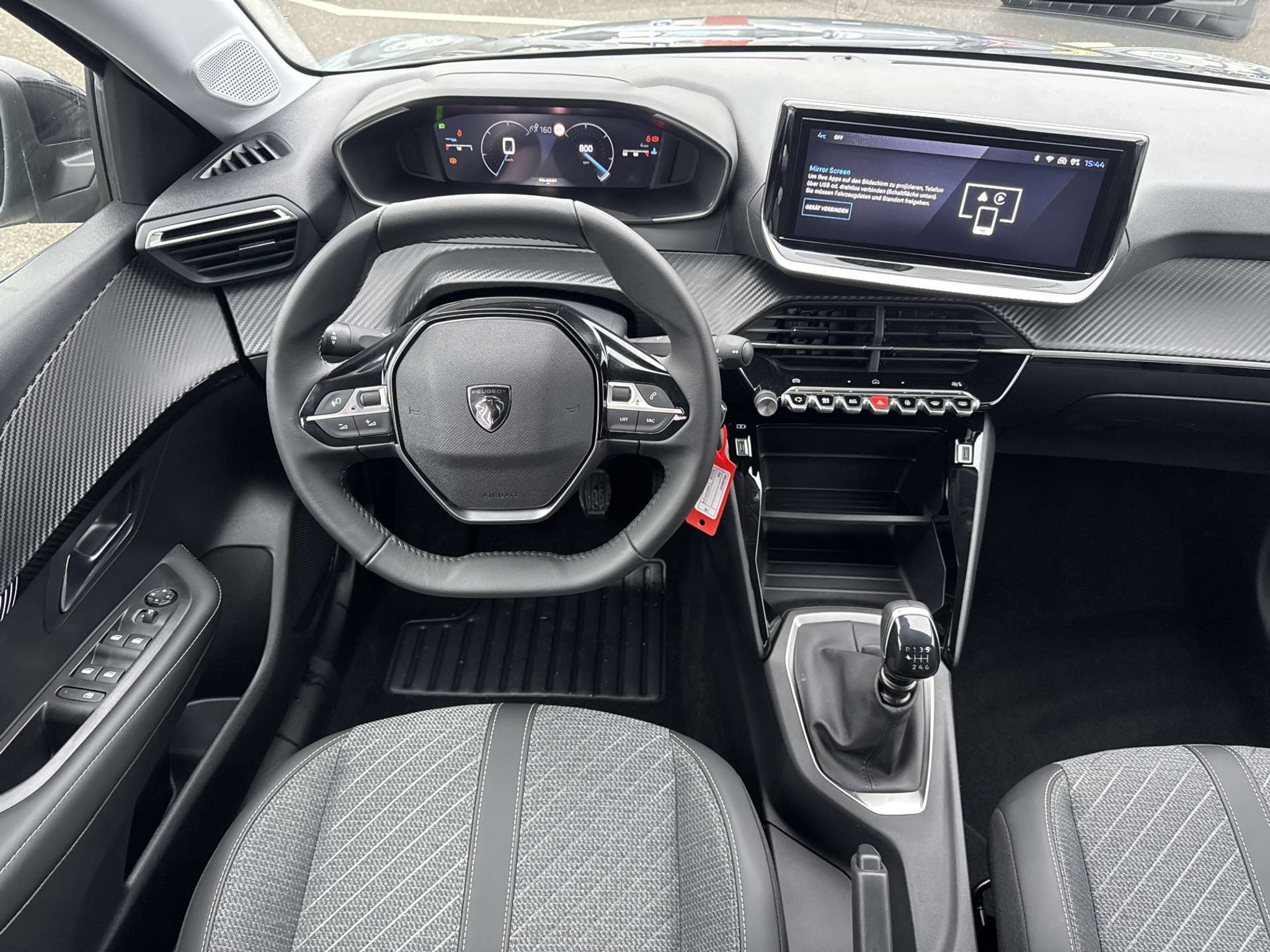 listing desktop thumbnail image 4