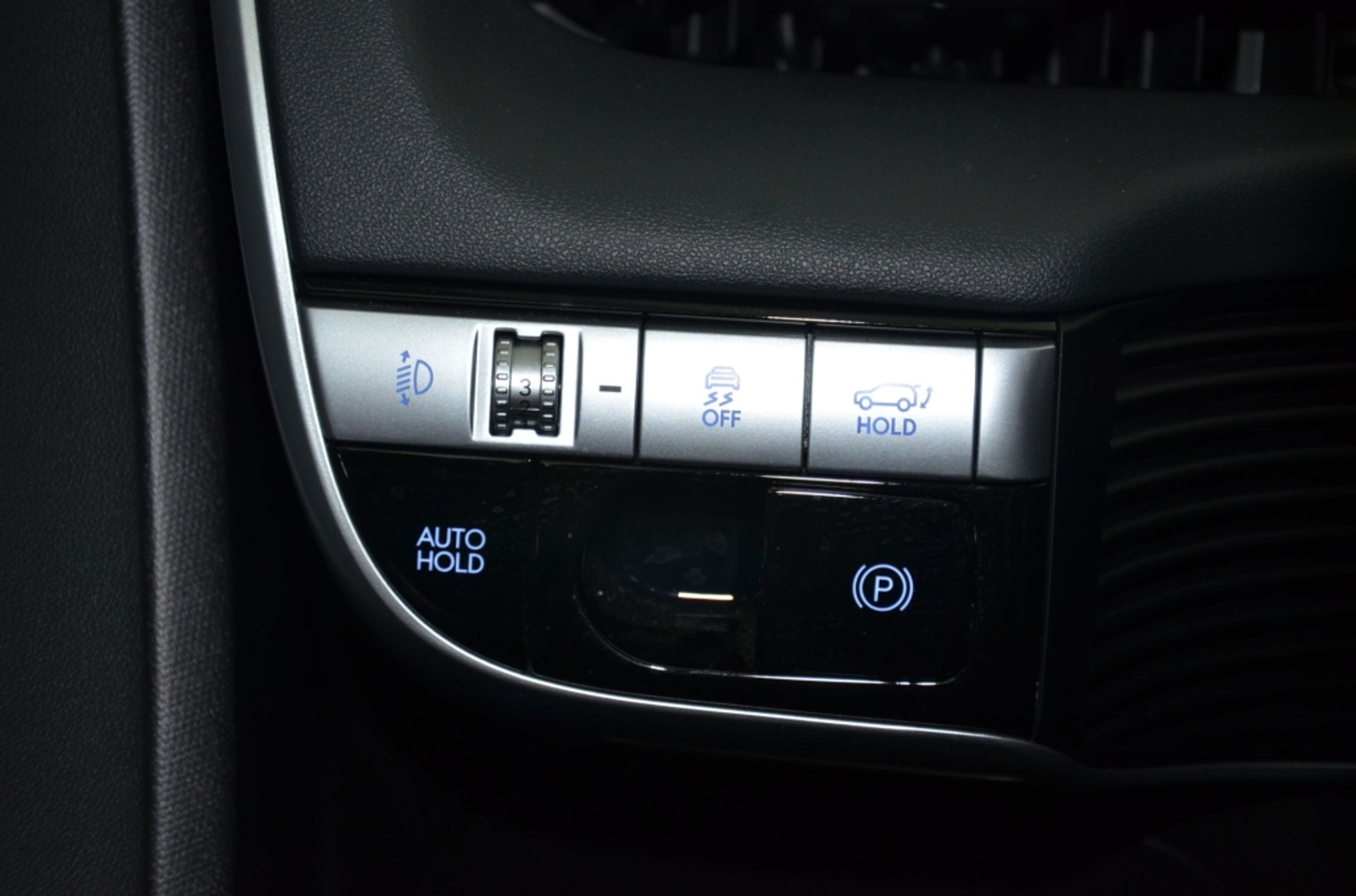 listing desktop thumbnail image 23