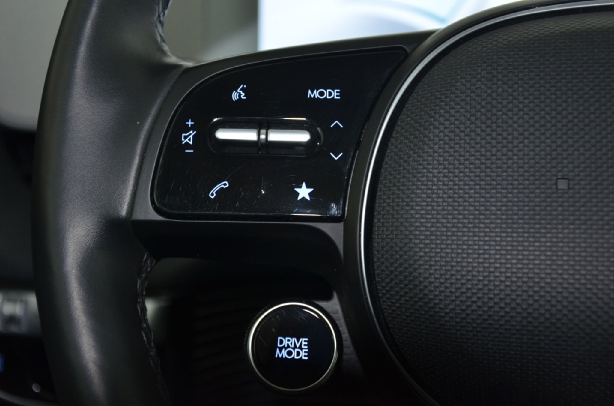 listing desktop thumbnail image 21