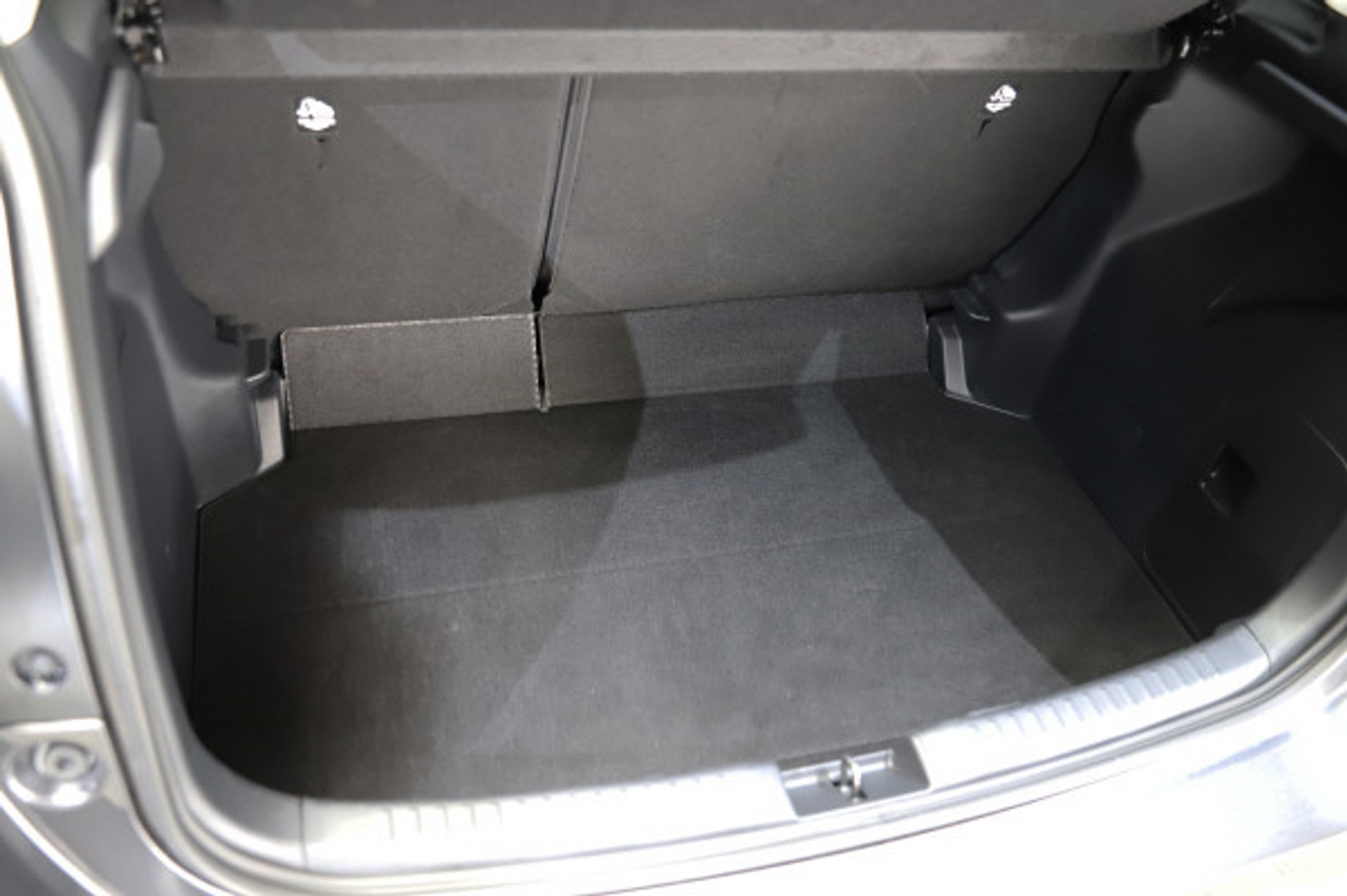 listing desktop thumbnail image 11