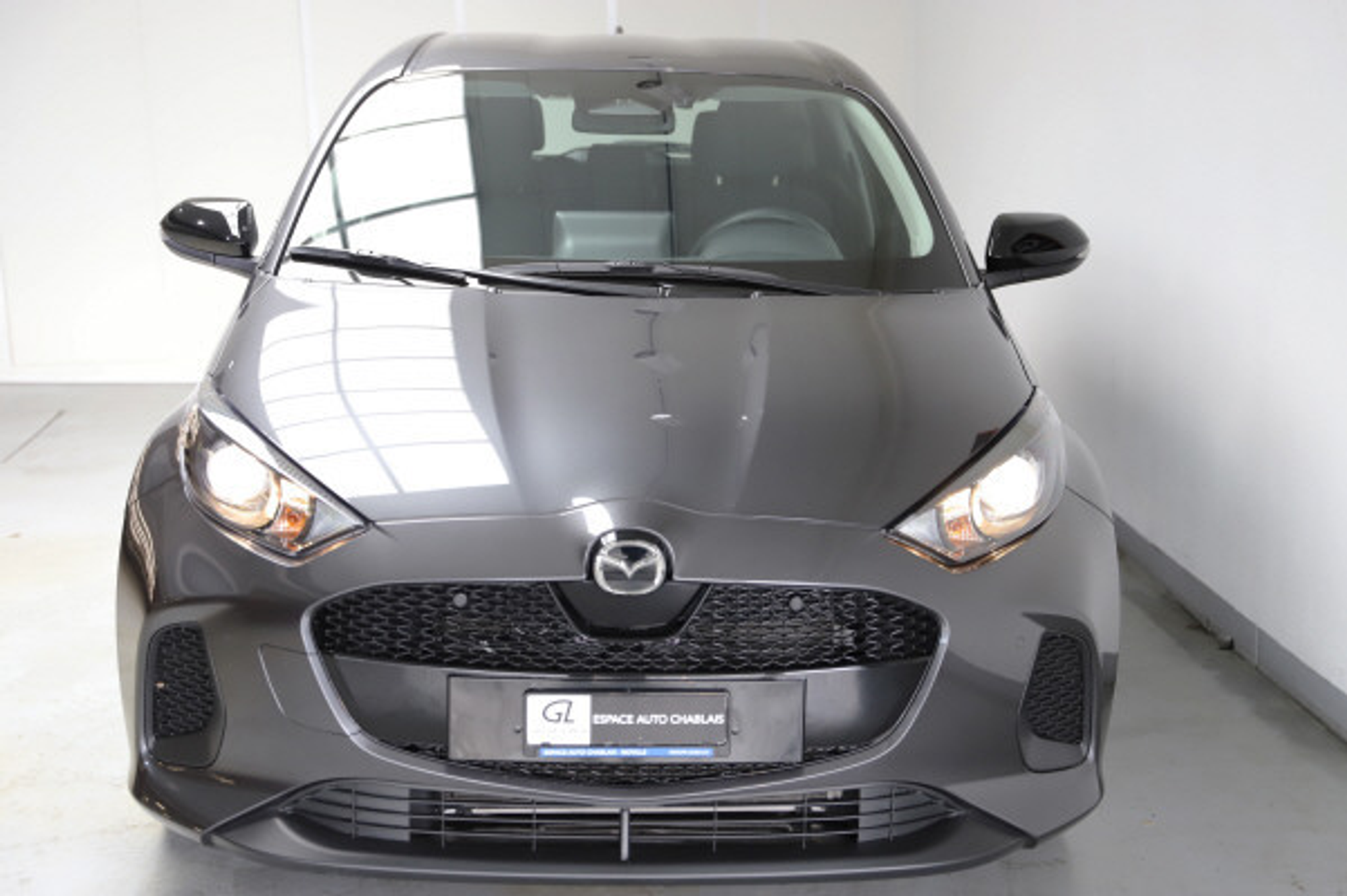 listing desktop thumbnail image 4