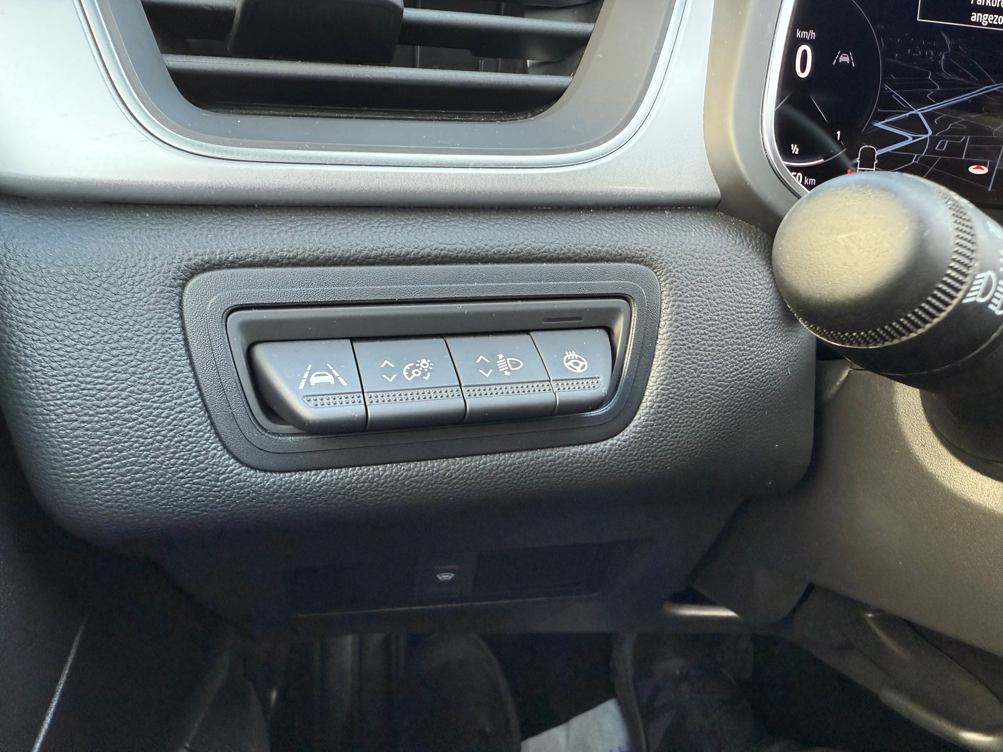 listing desktop thumbnail image 14