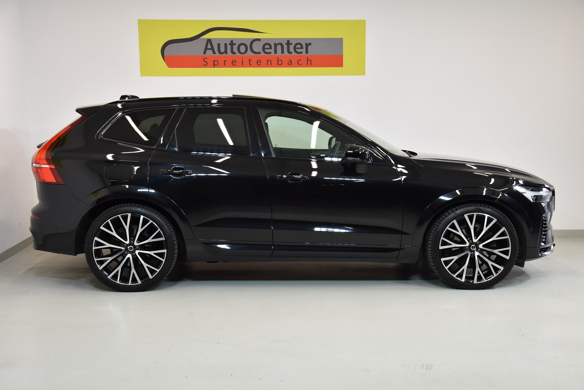 listing desktop thumbnail image 12