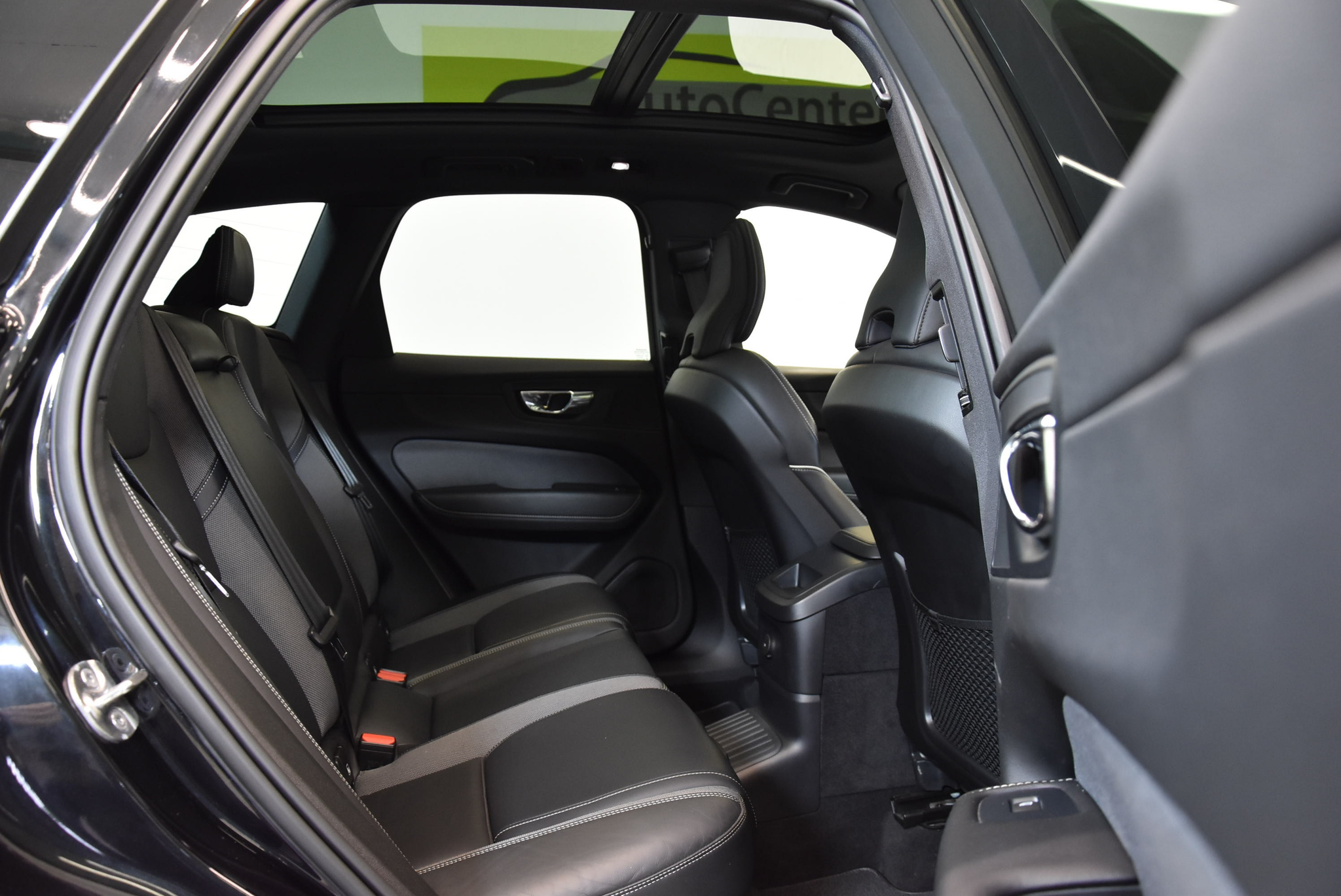 listing desktop thumbnail image 7