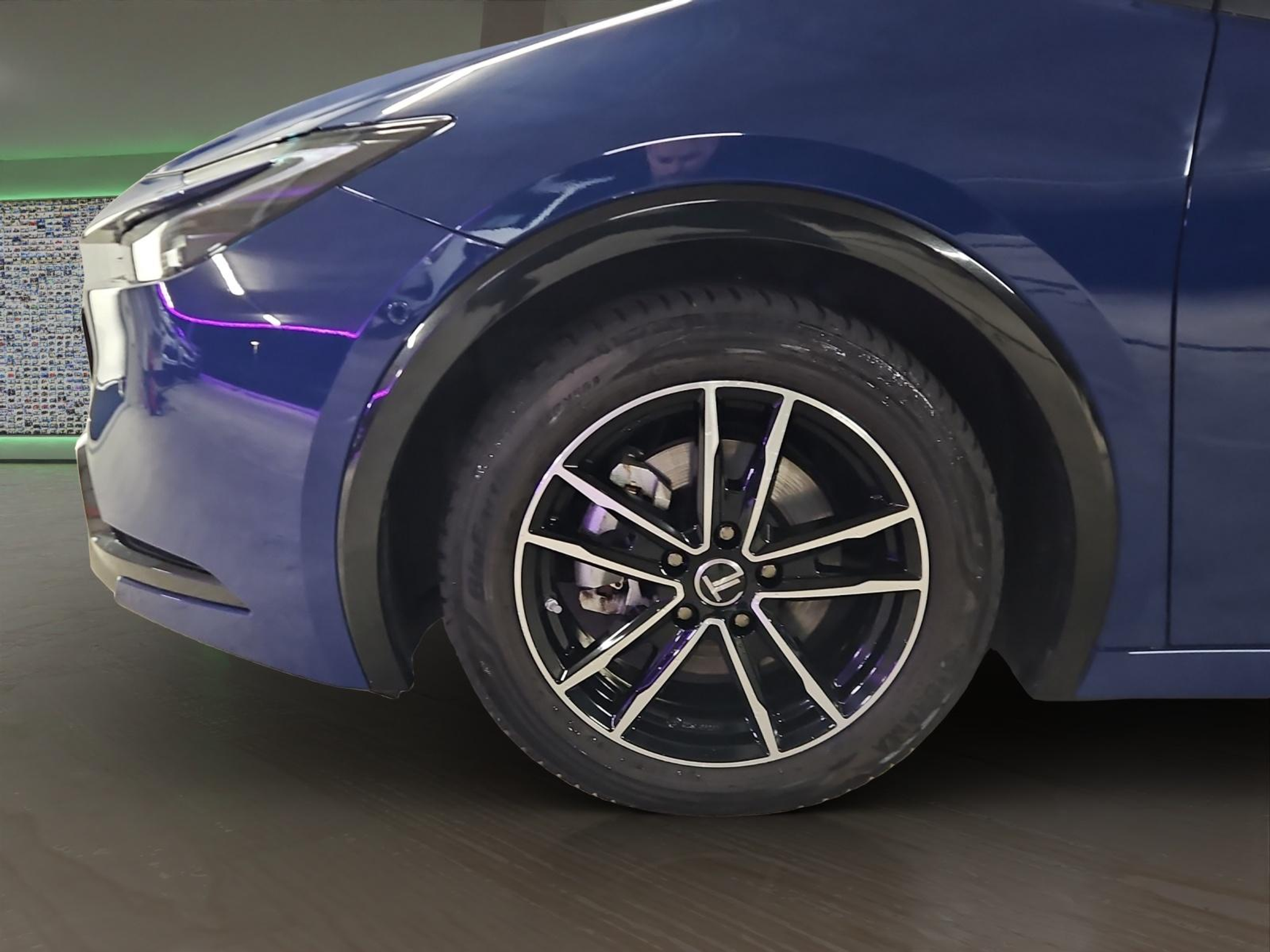 listing desktop thumbnail image 5